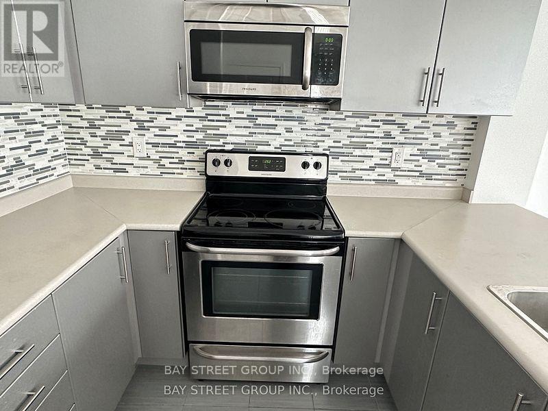 305 - 2333 Sawgrass Drive, Oakville, Ontario  L6H 0L2 - Photo 12 - W12494370