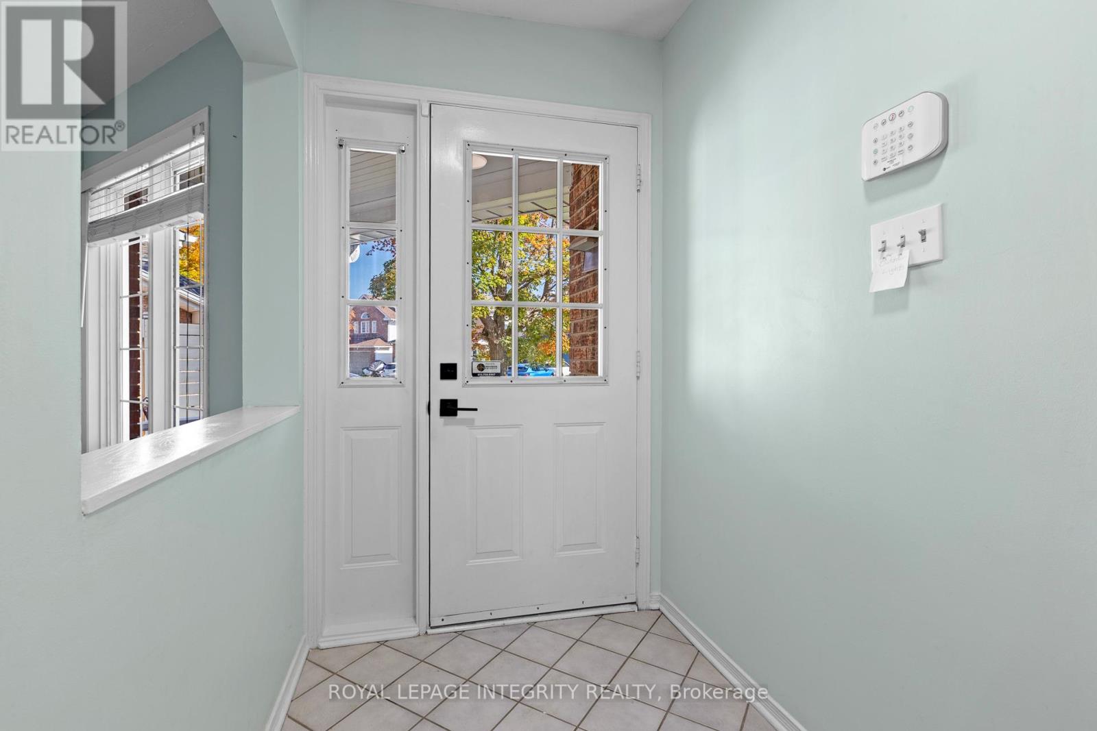 11 Royal Field Crescent, Ottawa, Ontario  K2J 4G1 - Photo 13 - X12494448