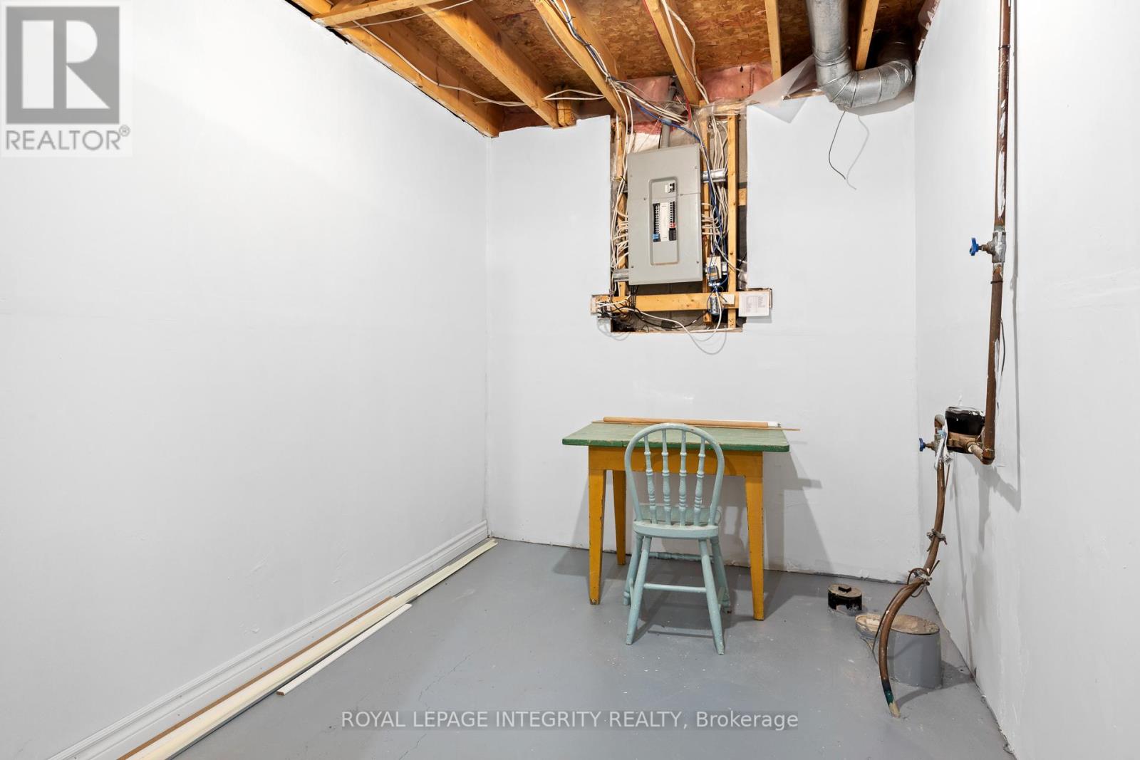 11 Royal Field Crescent, Ottawa, Ontario  K2J 4G1 - Photo 27 - X12494448