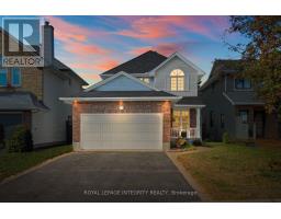 11 ROYAL FIELD CRESCENT, Ottawa, Ontario