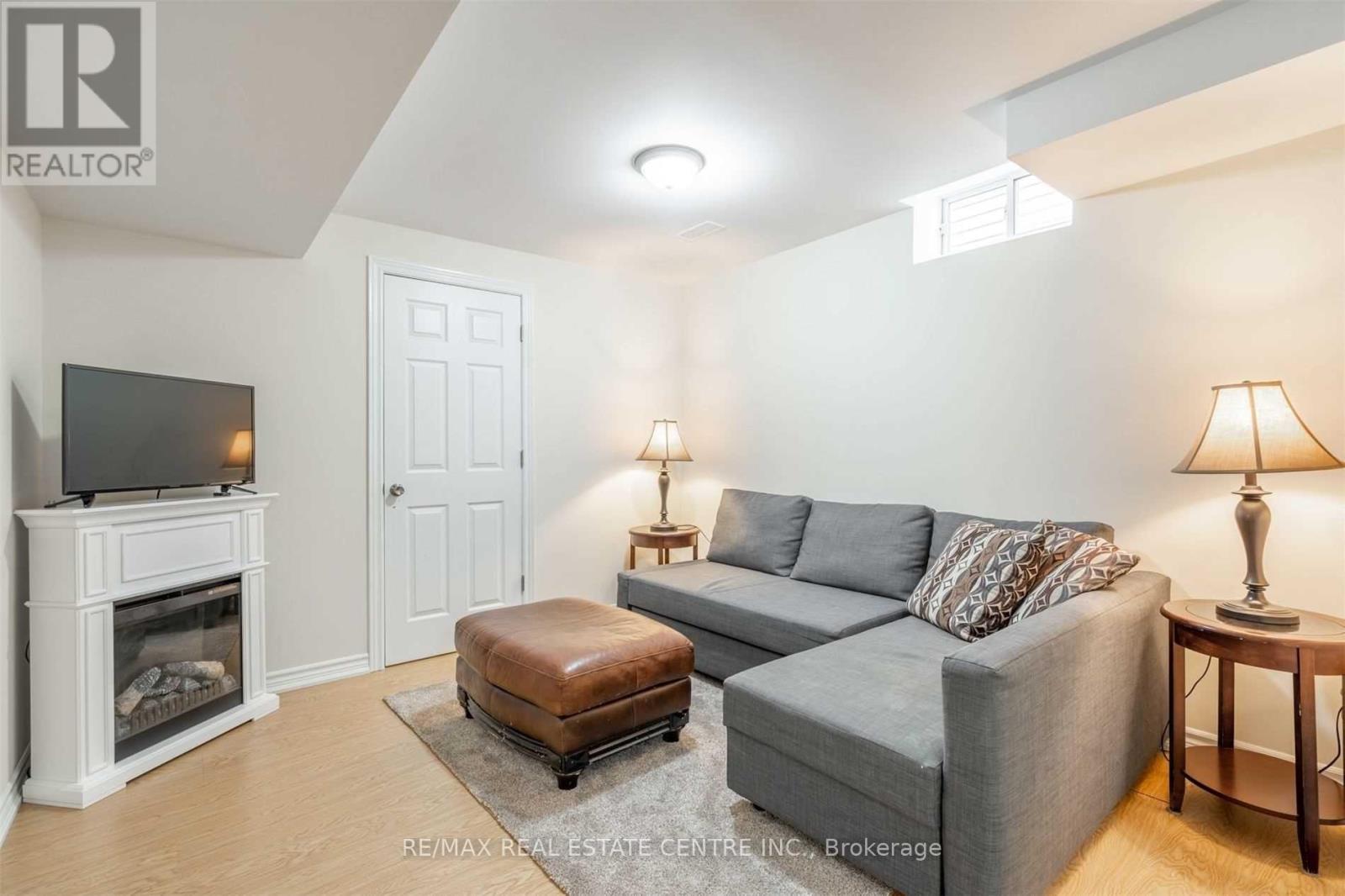 56 Cleghorn Drive, Hamilton, Ontario  L0R 1C0 - Photo 34 - X12493620