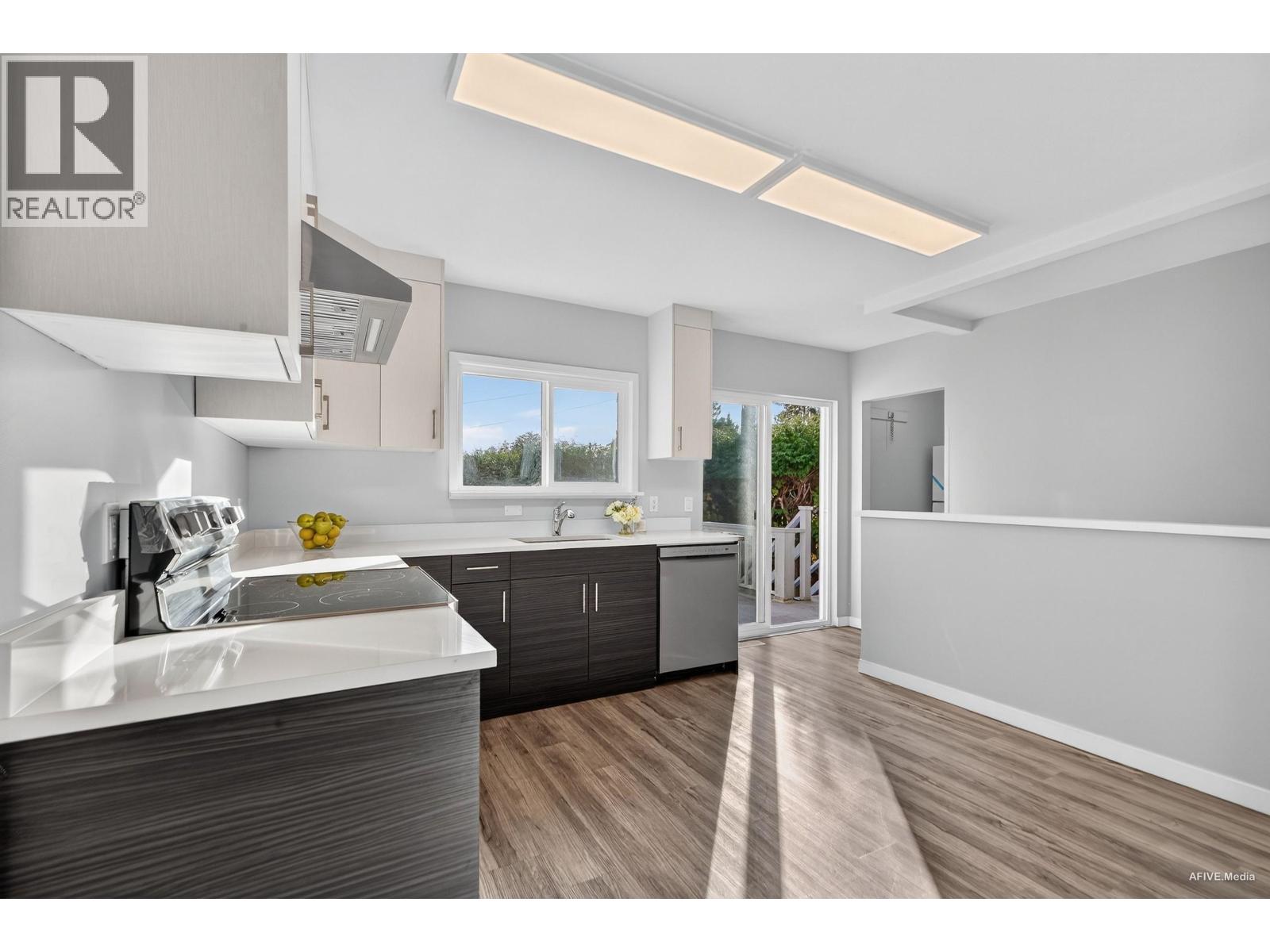 7561 Angus Drive, Vancouver, British Columbia  V6P 5K1 - Photo 13 - R3063490