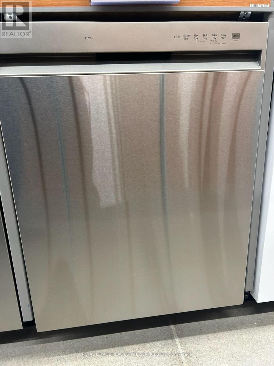 402 - 319 Merton Street, Toronto, Ontario  M4S 1A7 - Photo 10 - C12494408