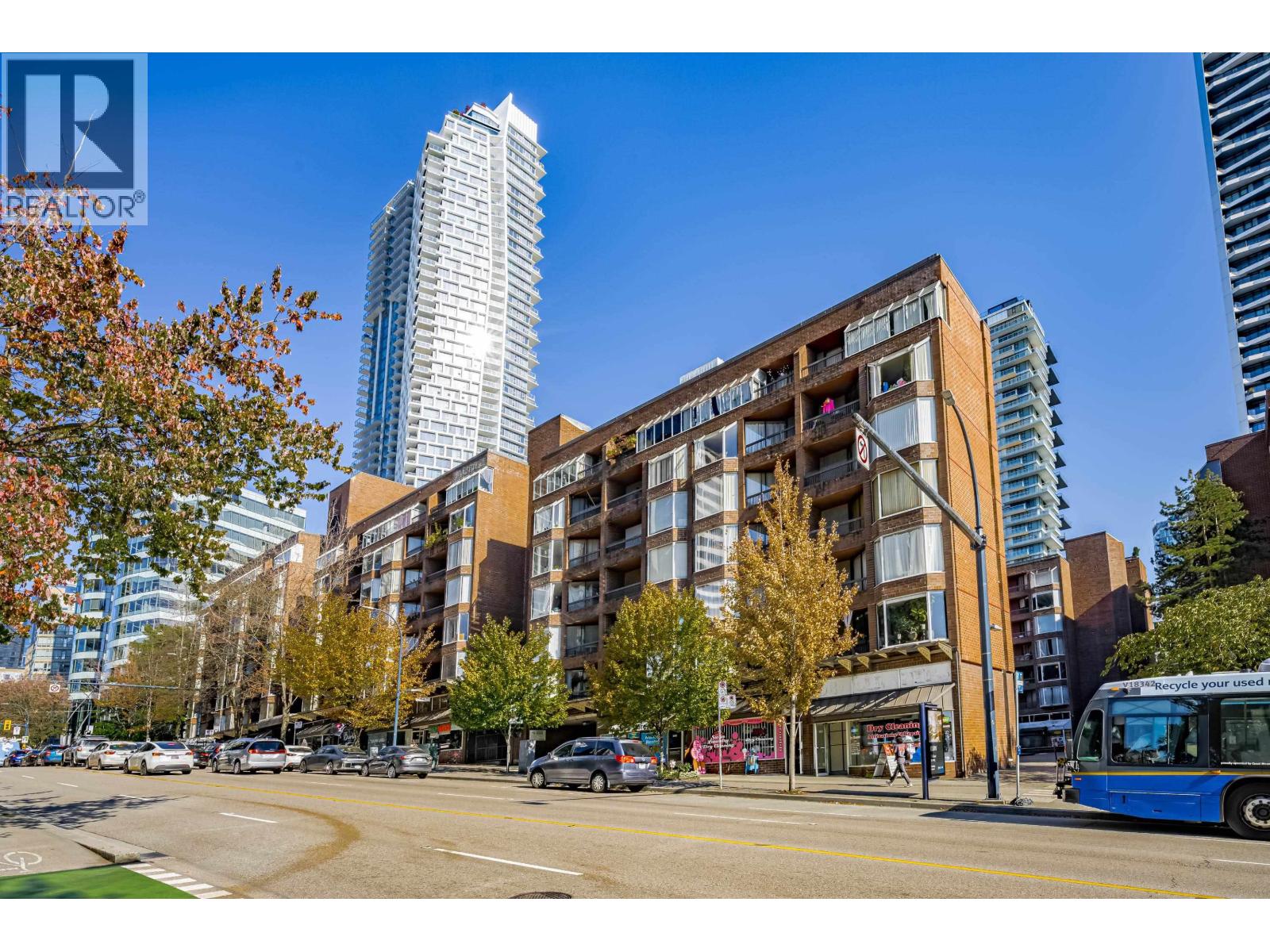 610 1330 Burrard Street, Vancouver, British Columbia  V6Z 2B8 - Photo 2 - R3063468