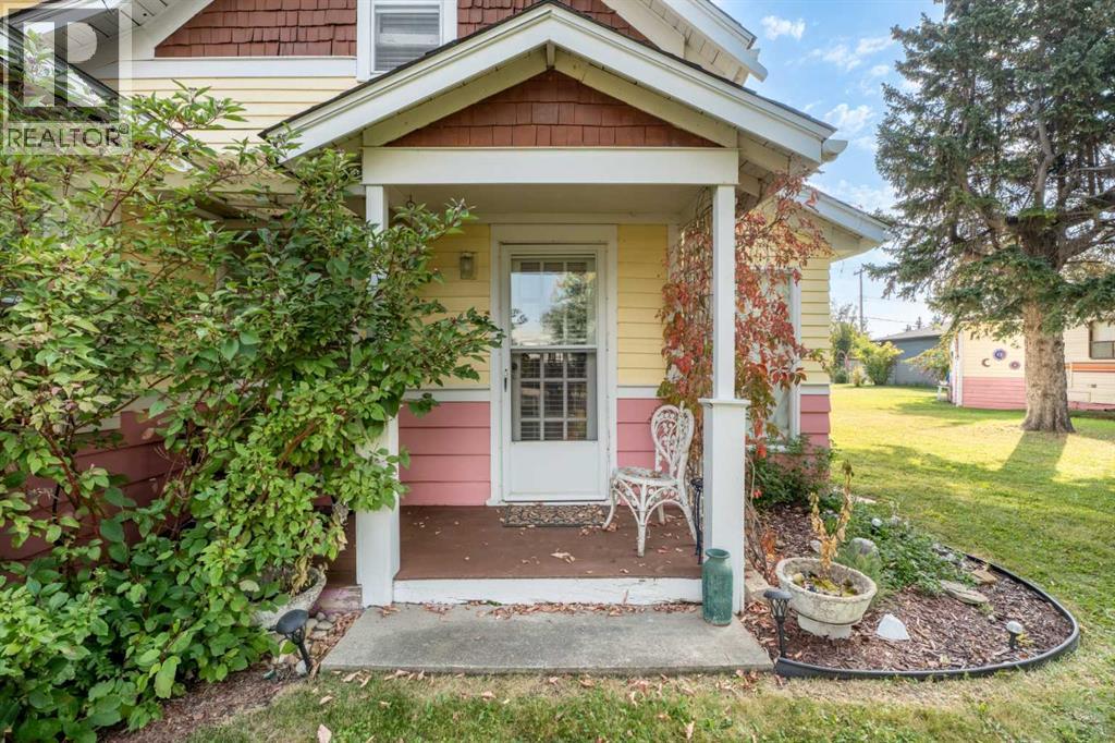 4517 & 4513 46 Street, Sylvan Lake, Alberta  T4S 1L2 - Photo 3 - A2259470