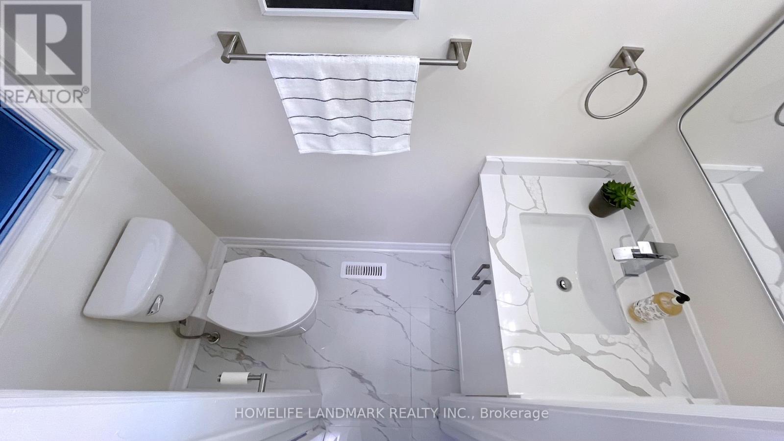 40 Belinda Square, Toronto, Ontario  M1W 3M2 - Photo 14 - E12494438