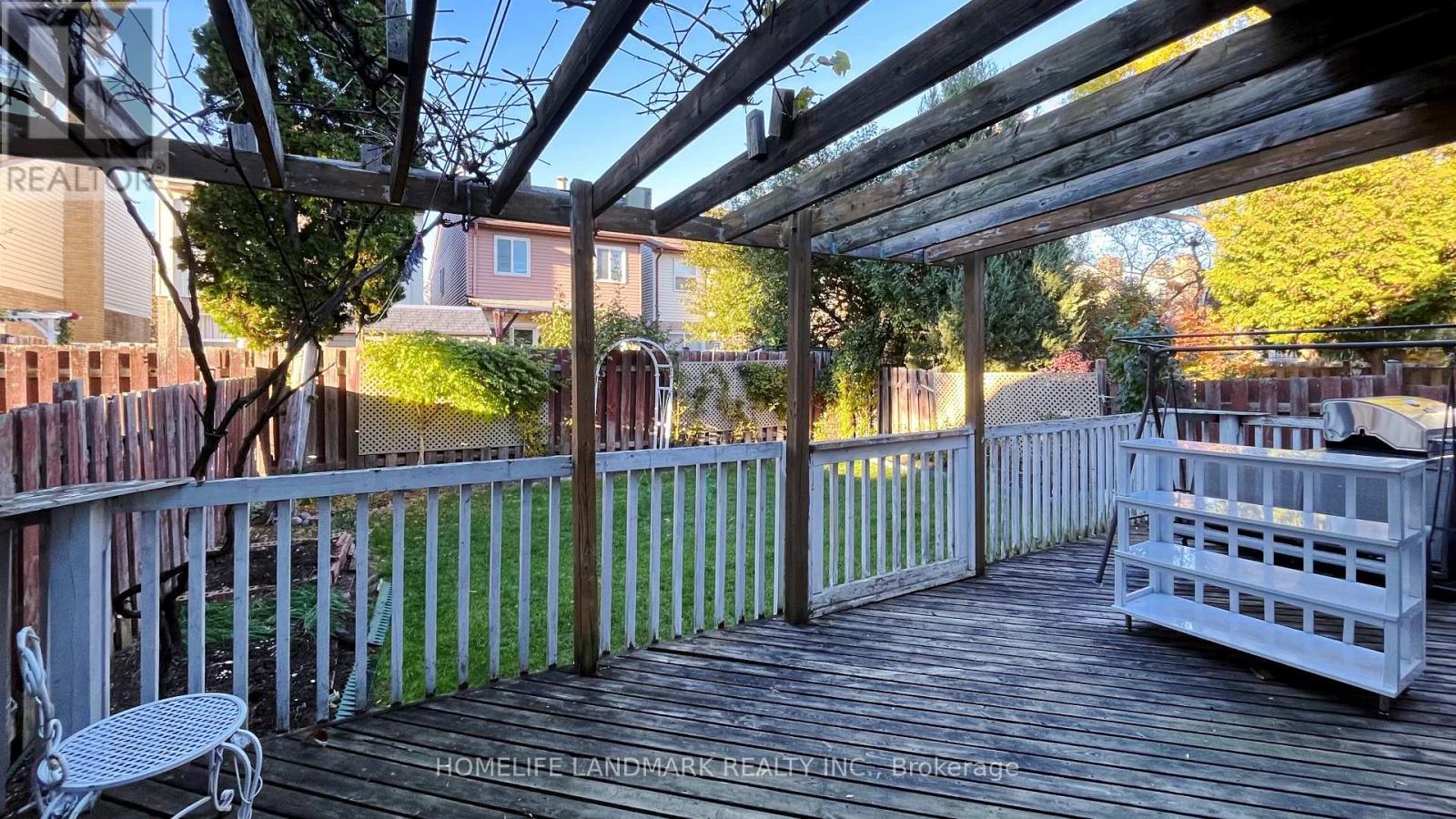 40 Belinda Square, Toronto, Ontario  M1W 3M2 - Photo 24 - E12494438