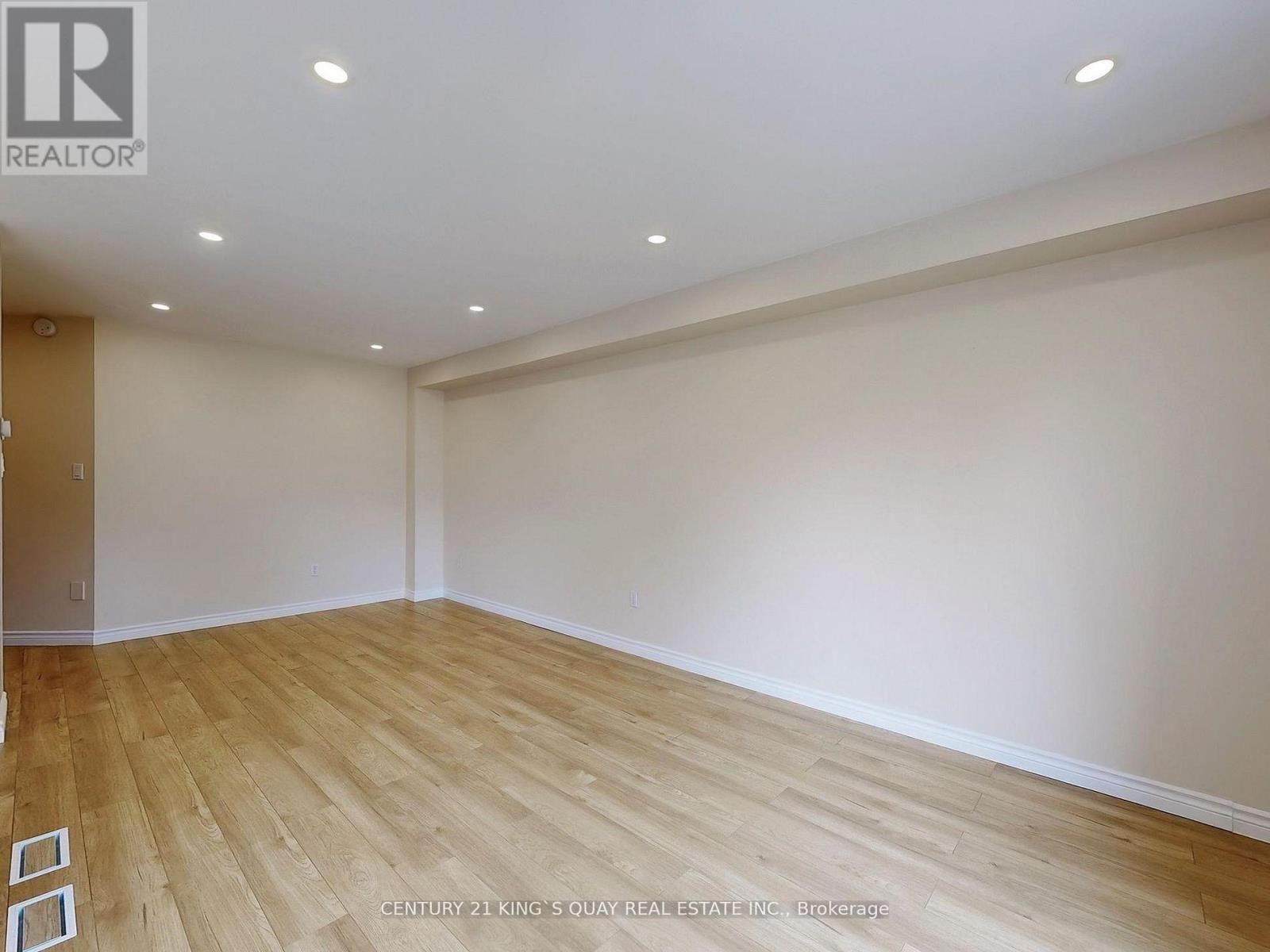 71 Rembrandt Drive, Markham, Ontario  L3R 4W6 - Photo 11 - N12494414