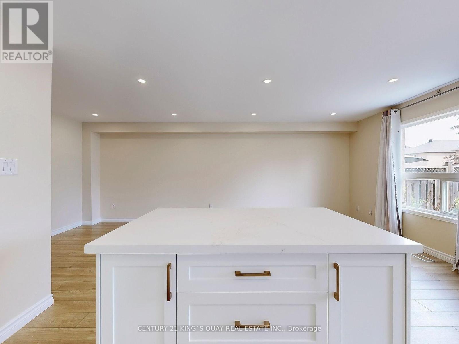 71 Rembrandt Drive, Markham, Ontario  L3R 4W6 - Photo 17 - N12494414