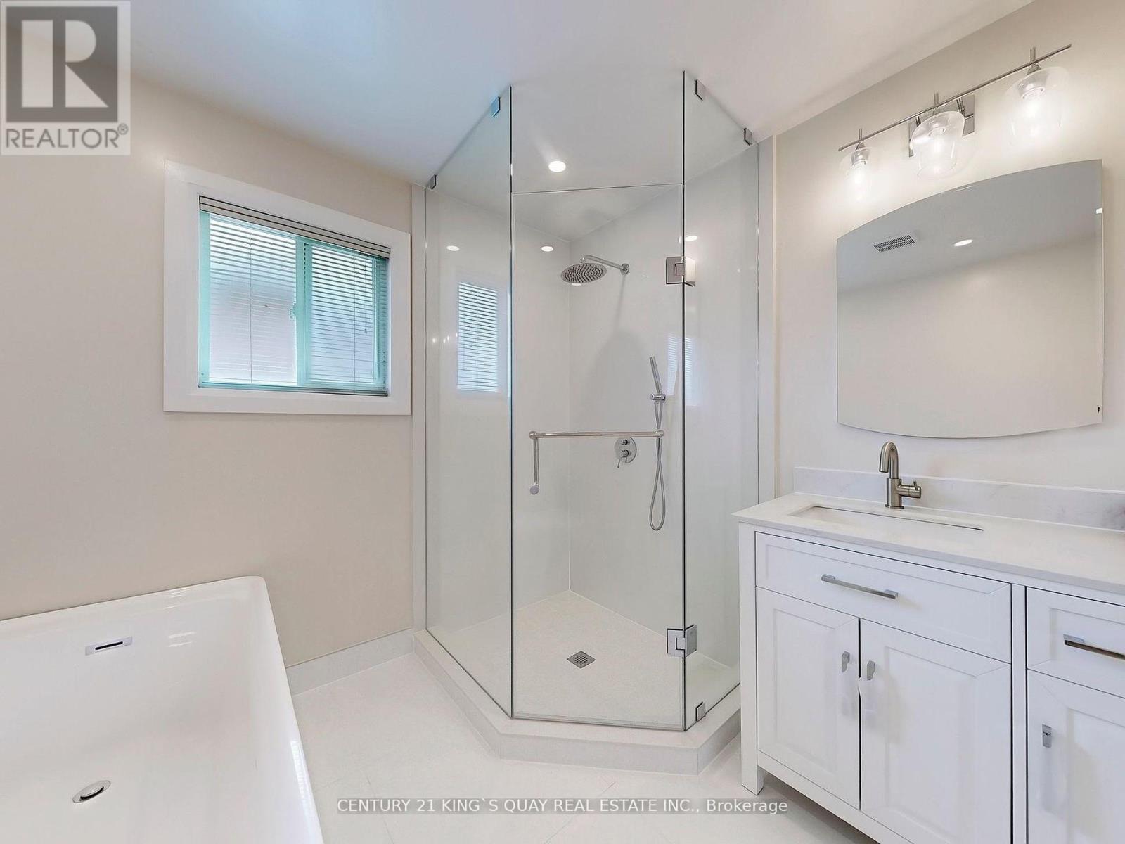 71 Rembrandt Drive, Markham, Ontario  L3R 4W6 - Photo 27 - N12494414