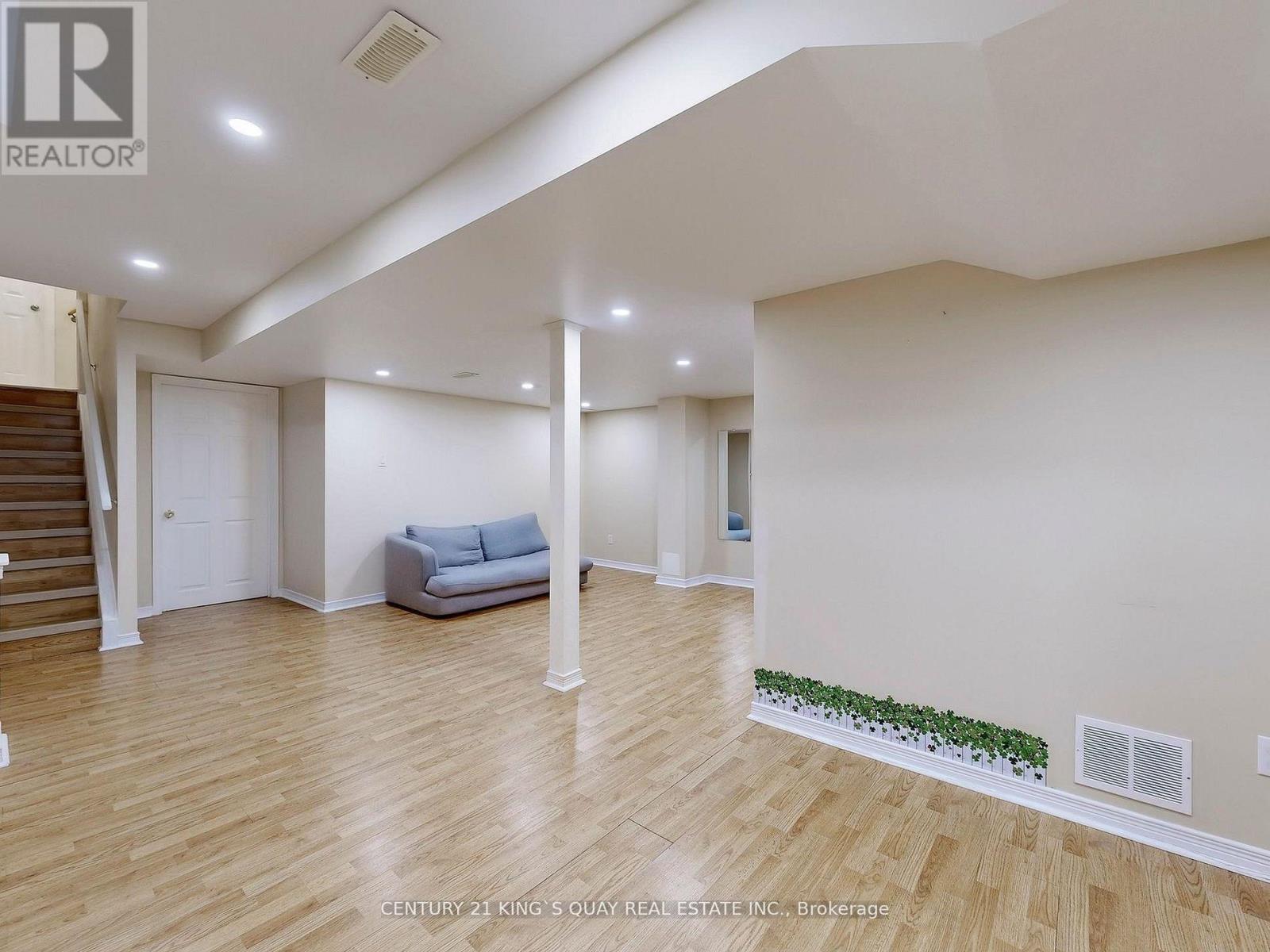 71 Rembrandt Drive, Markham, Ontario  L3R 4W6 - Photo 38 - N12494414