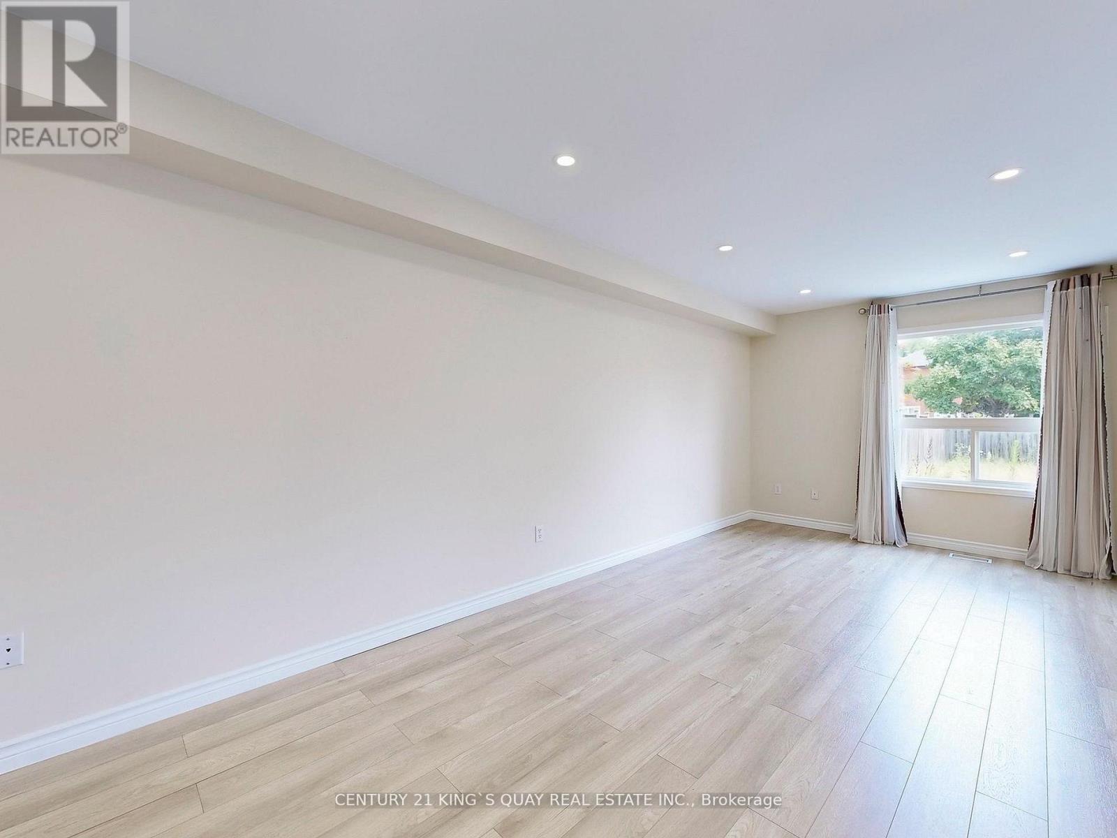 71 Rembrandt Drive, Markham, Ontario  L3R 4W6 - Photo 7 - N12494414