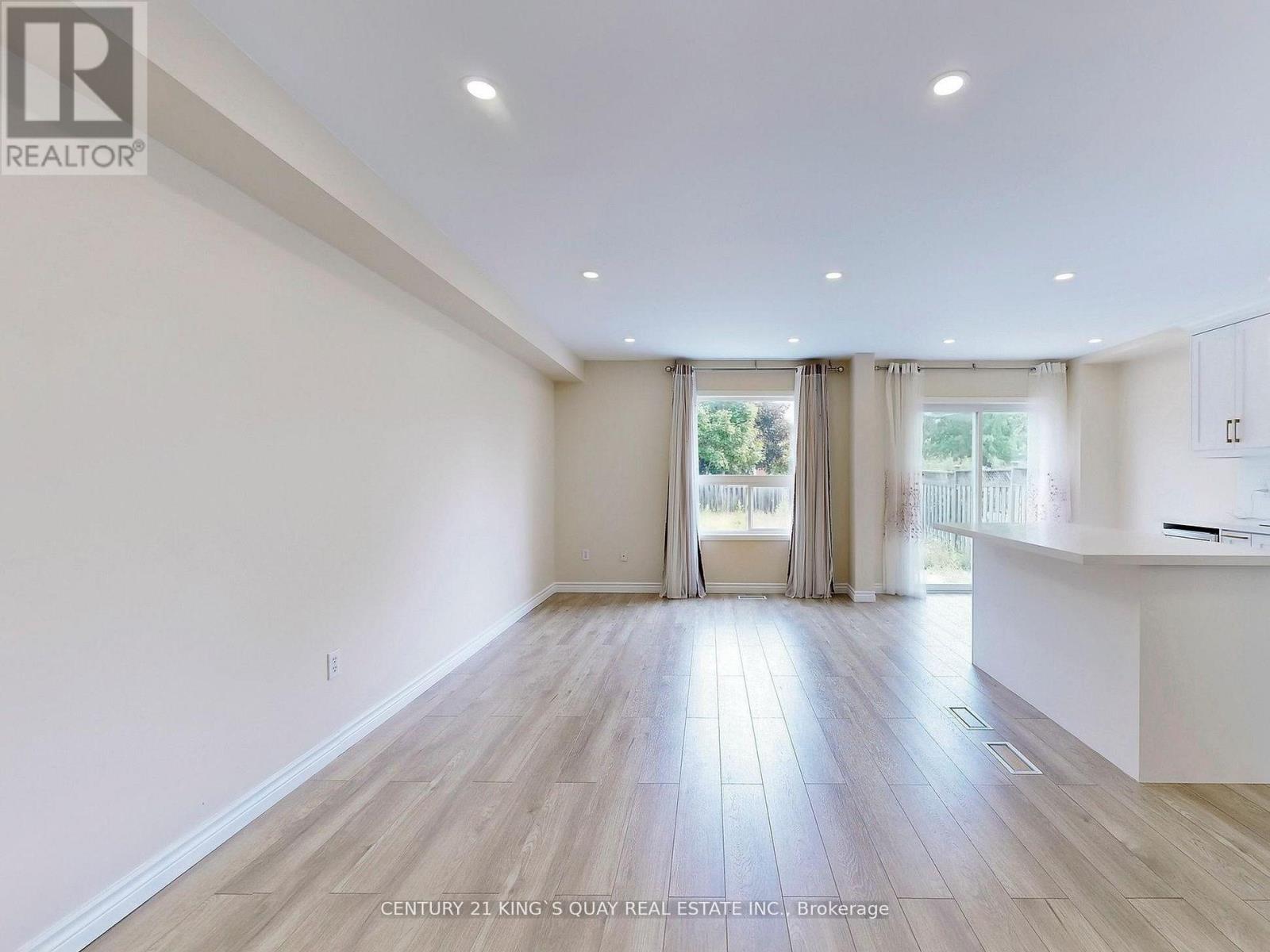 71 Rembrandt Drive, Markham, Ontario  L3R 4W6 - Photo 8 - N12494414