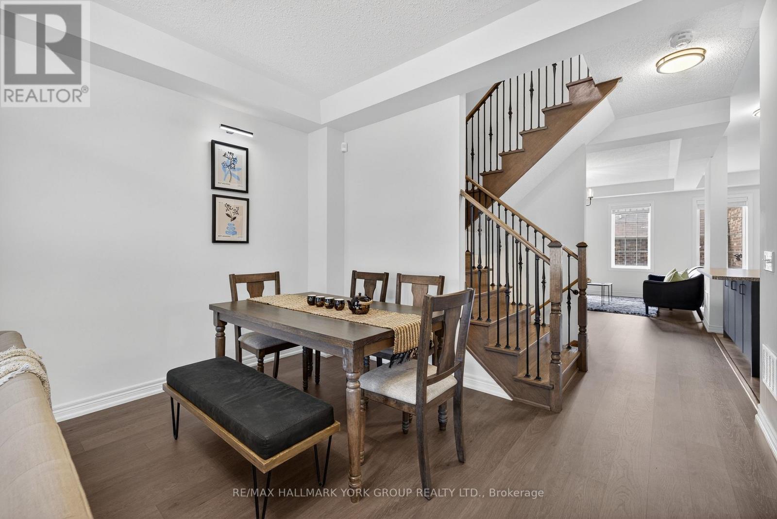 14 Walter Proctor Road, East Gwillimbury, Ontario  L9N 0L6 - Photo 6 - N12494434