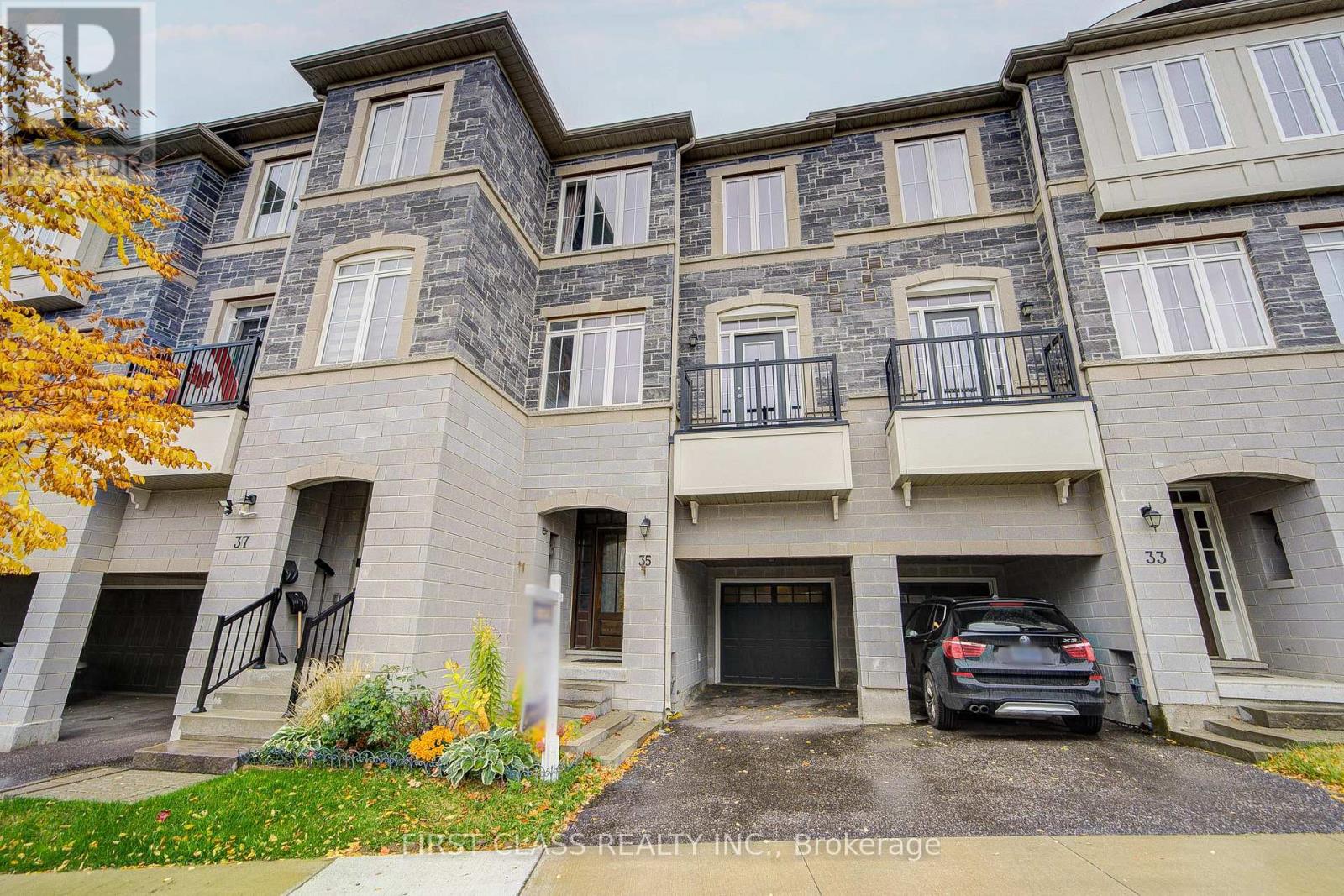 35 Thomas Foster Street, Markham, Ontario  L6C 0Z4 - Photo 3 - N12494440