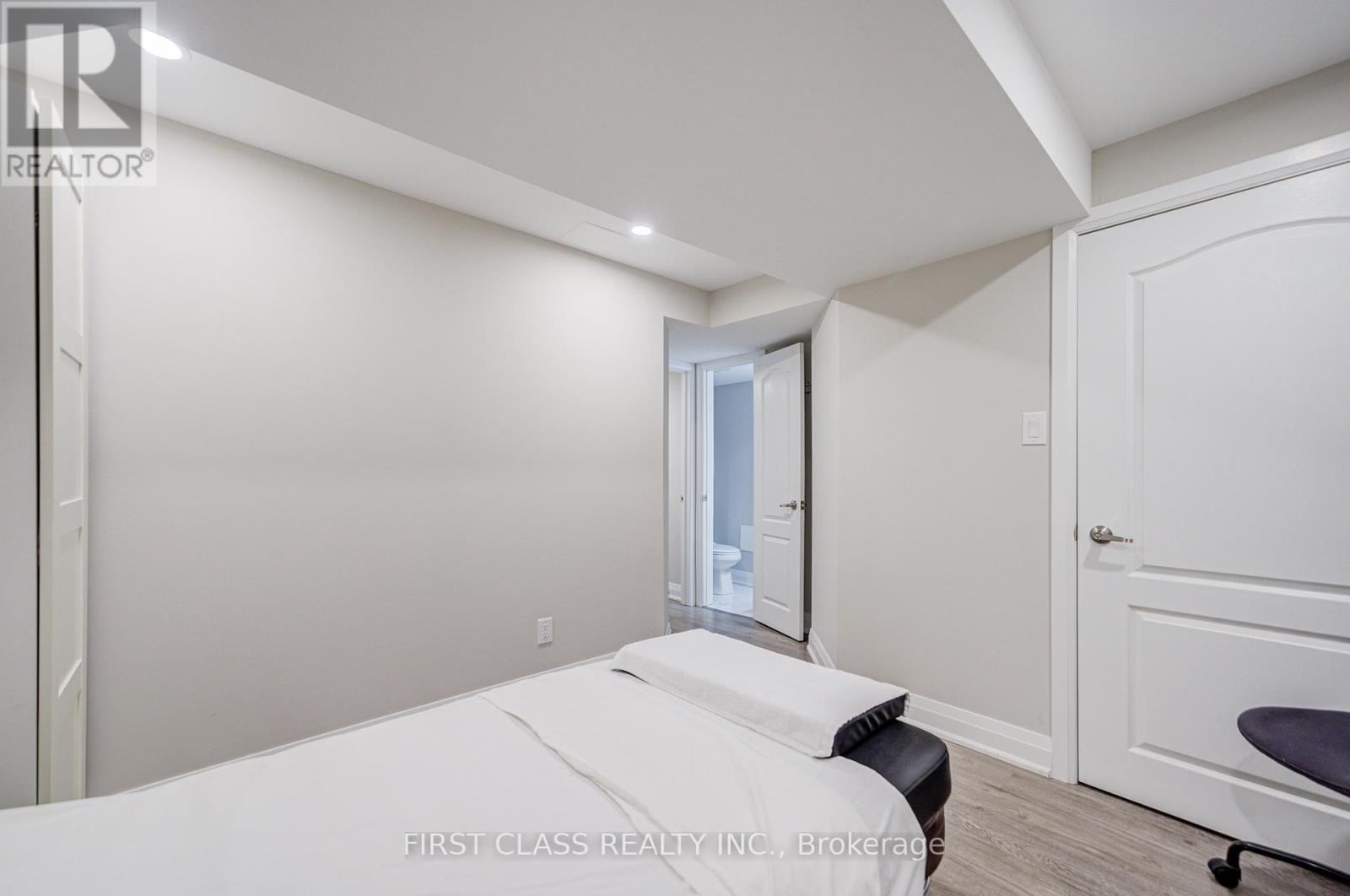 35 Thomas Foster Street, Markham, Ontario  L6C 0Z4 - Photo 41 - N12494440