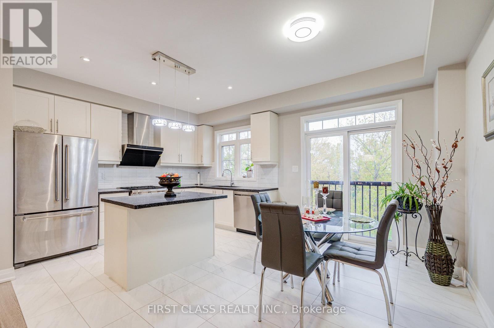 35 Thomas Foster Street, Markham, Ontario  L6C 0Z4 - Photo 7 - N12494440