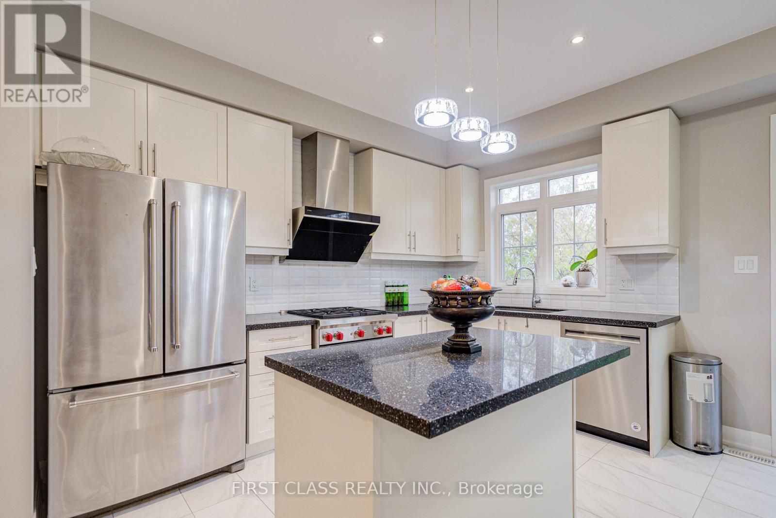 35 Thomas Foster Street, Markham, Ontario  L6C 0Z4 - Photo 9 - N12494440