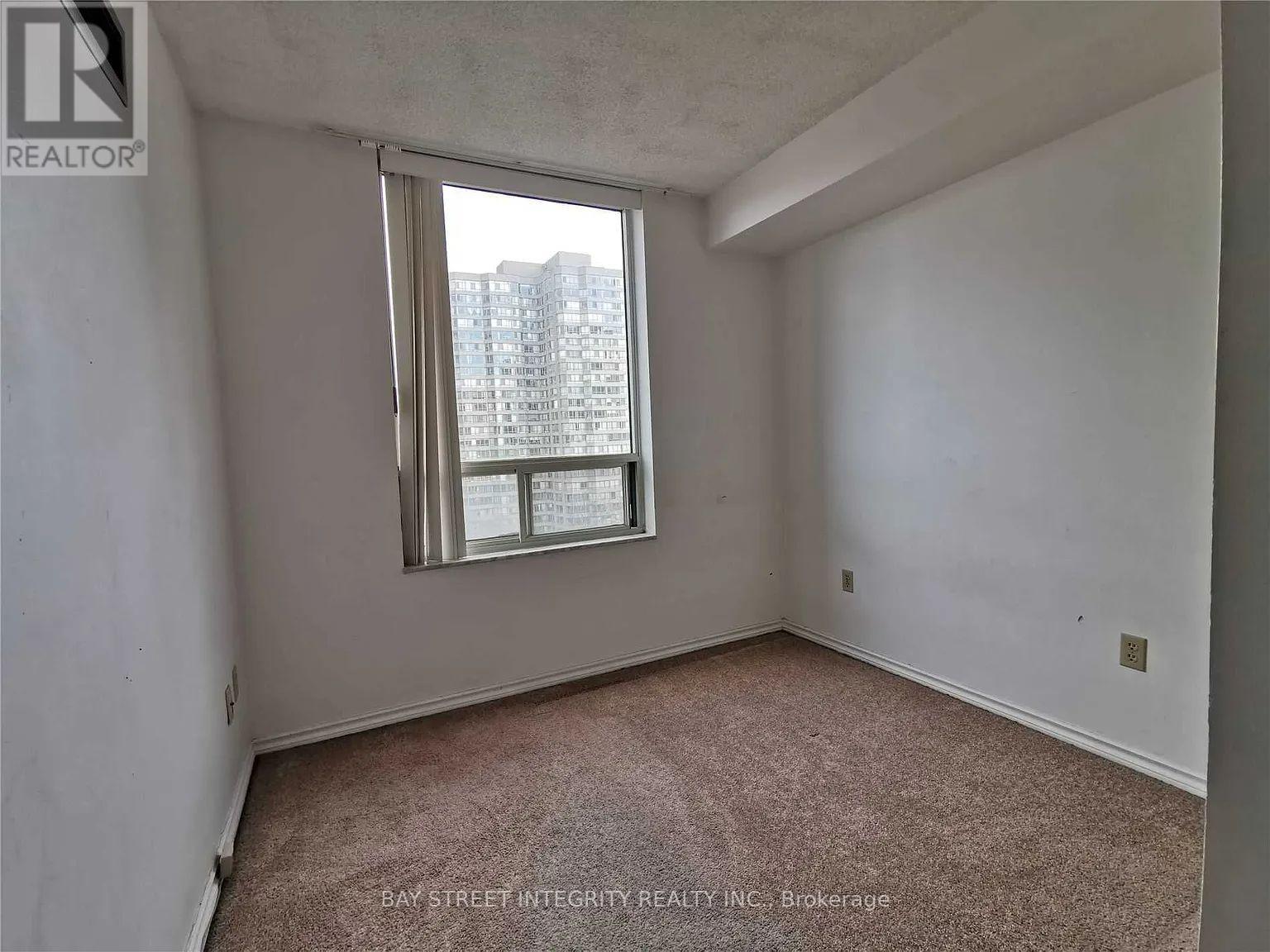 1011 - 265 Enfield Place, Mississauga, Ontario  L5B 3Y7 - Photo 6 - W12494388