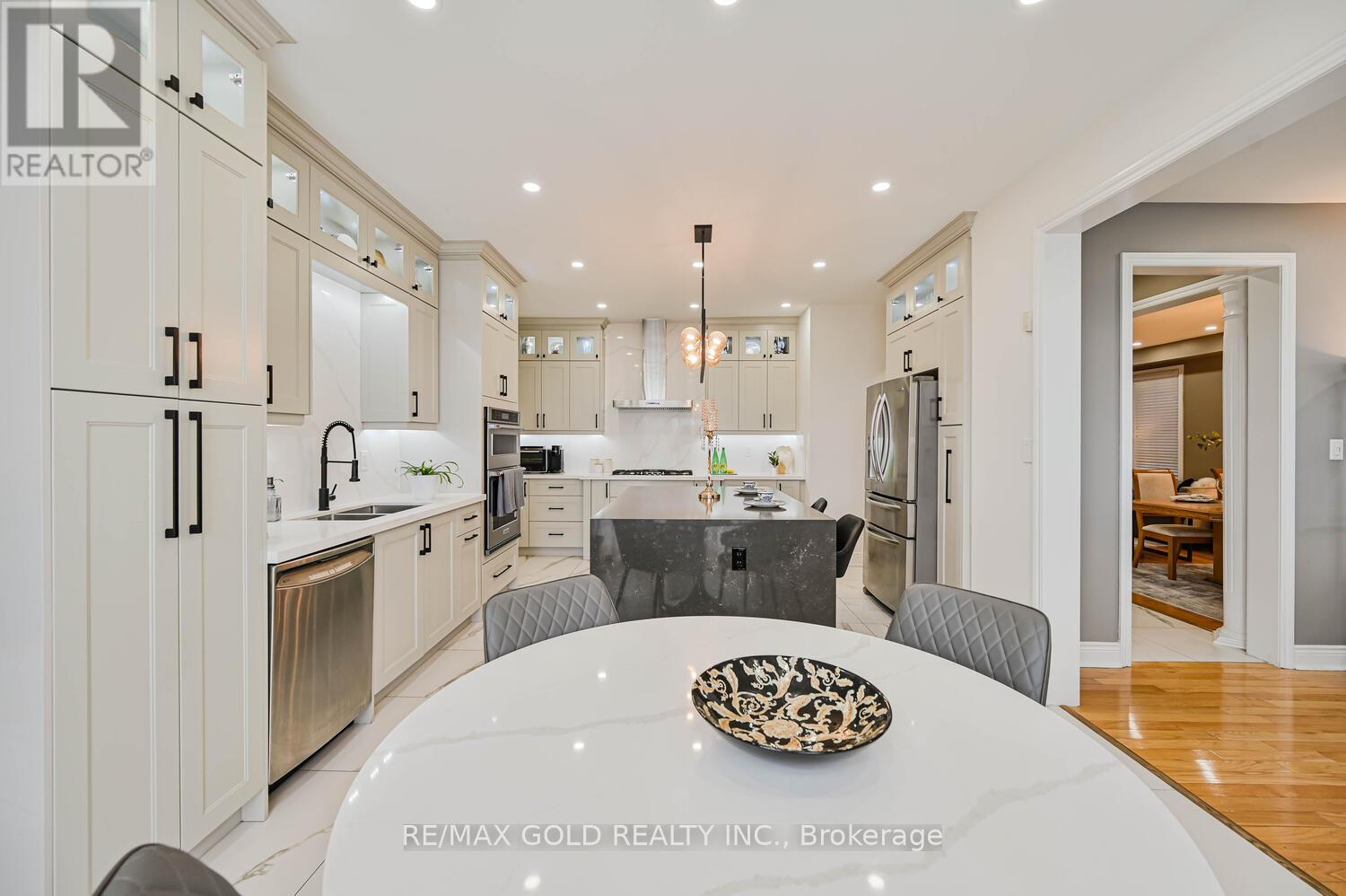 23 Yellow Pine Road, Brampton, Ontario  L6P 2E4 - Photo 21 - W12494390