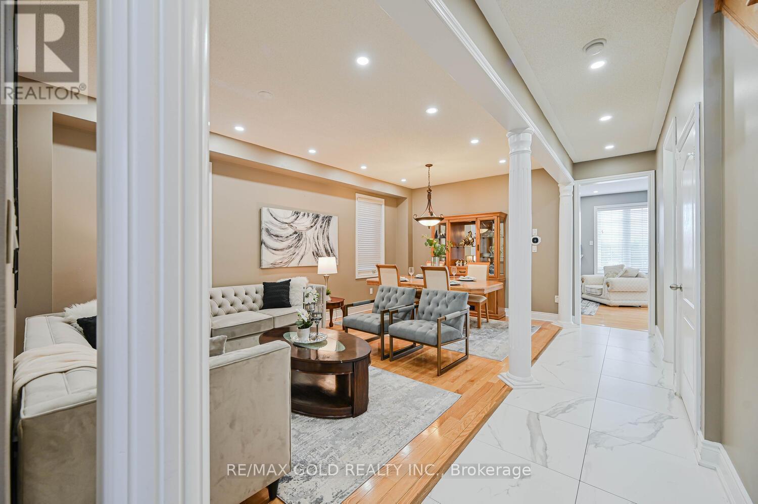 23 Yellow Pine Road, Brampton, Ontario  L6P 2E4 - Photo 8 - W12494390