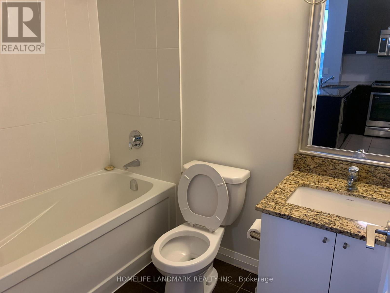 802 - 55 Eglinton Avenue W, Mississauga, Ontario  L5R 0E4 - Photo 13 - W12494396