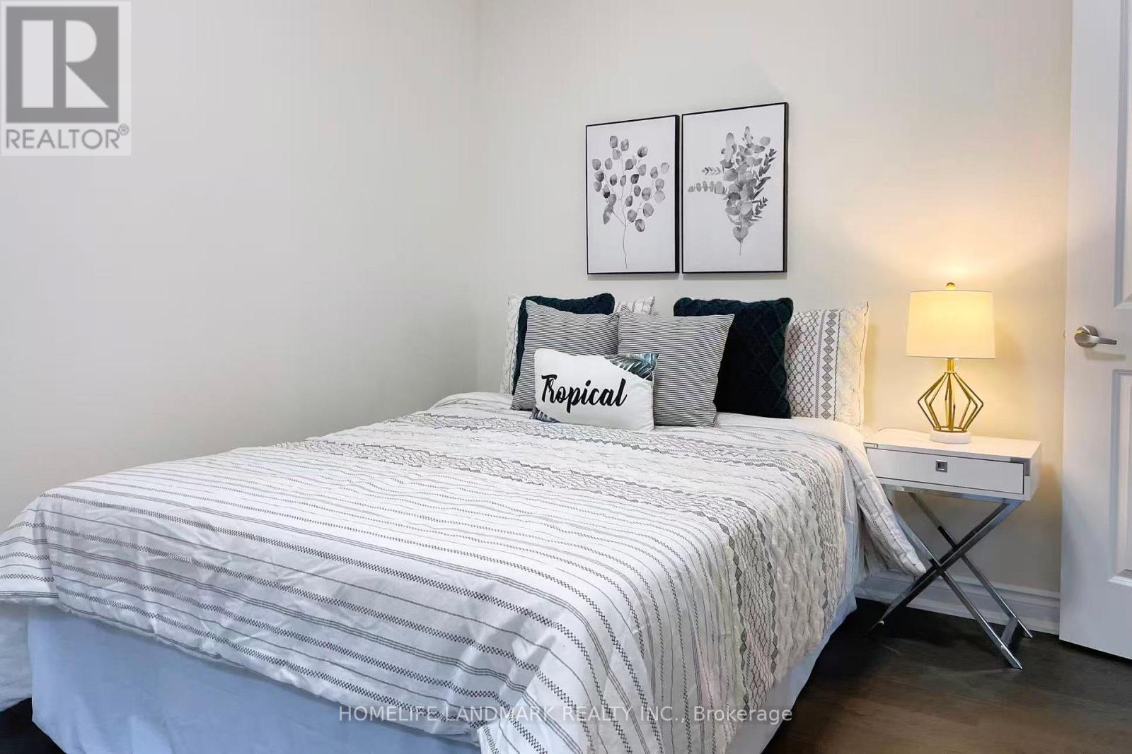 3404 Mosley Gate, Oakville, Ontario  L6H 0Z1 - Photo 5 - W12494400