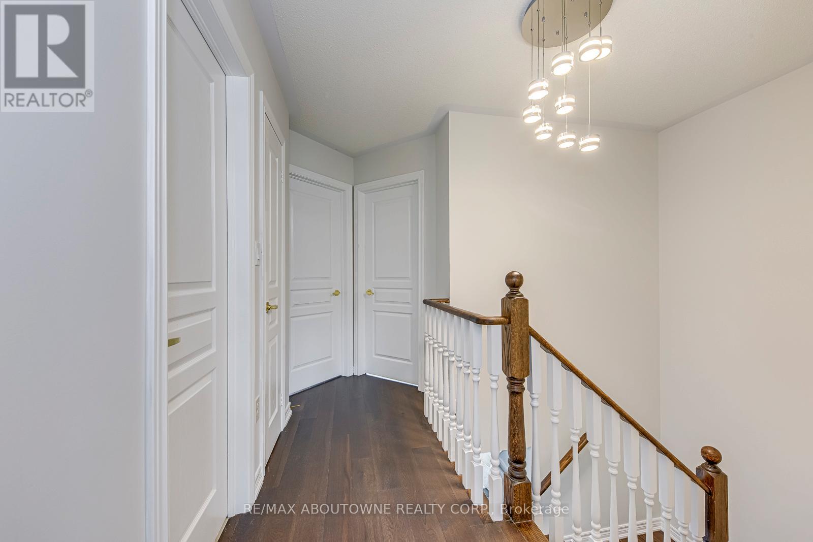 3100 Robert Brown Boulevard, Oakville, Ontario  L6M 4L7 - Photo 19 - W12494402