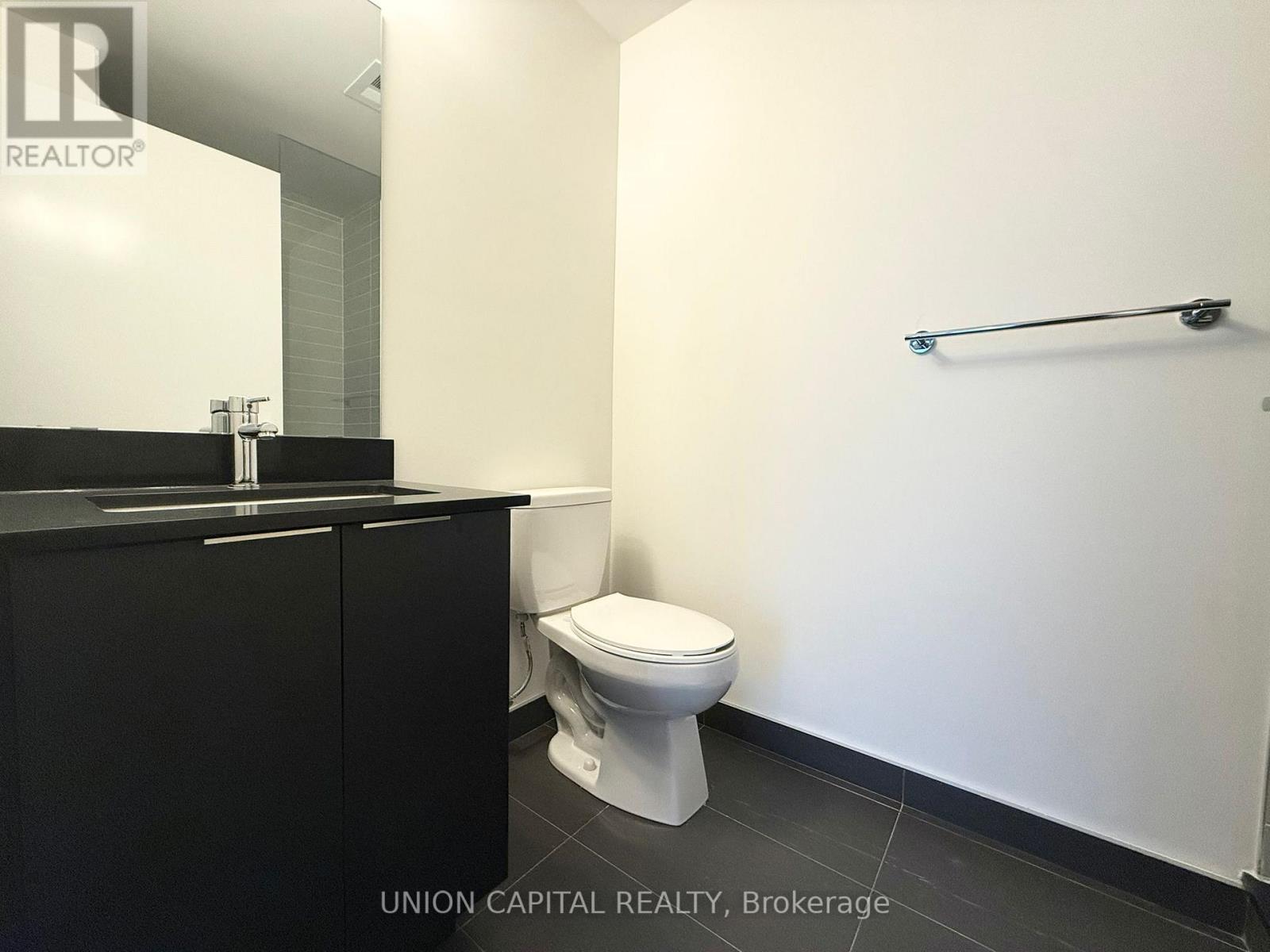 704 - 3071 Trafalgar Road, Oakville, Ontario  L6H 8C6 - Photo 16 - W12494416