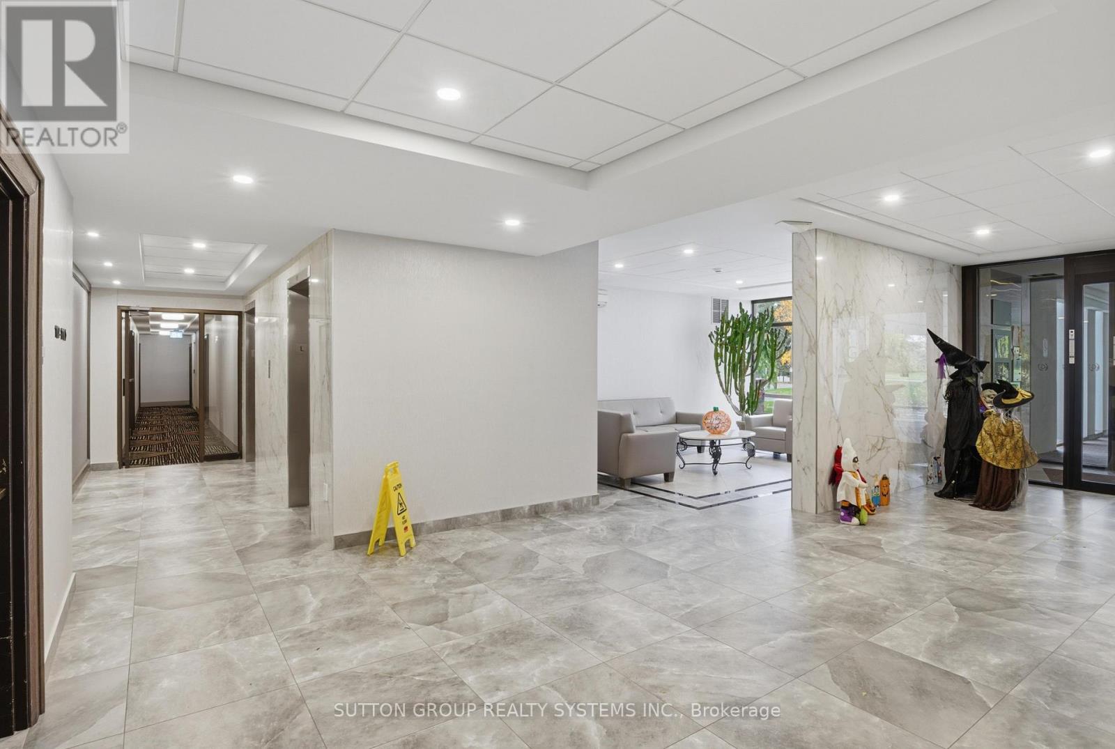 904 - 65 Southport Street, Toronto, Ontario  M6S 3N6 - Photo 39 - W12494422