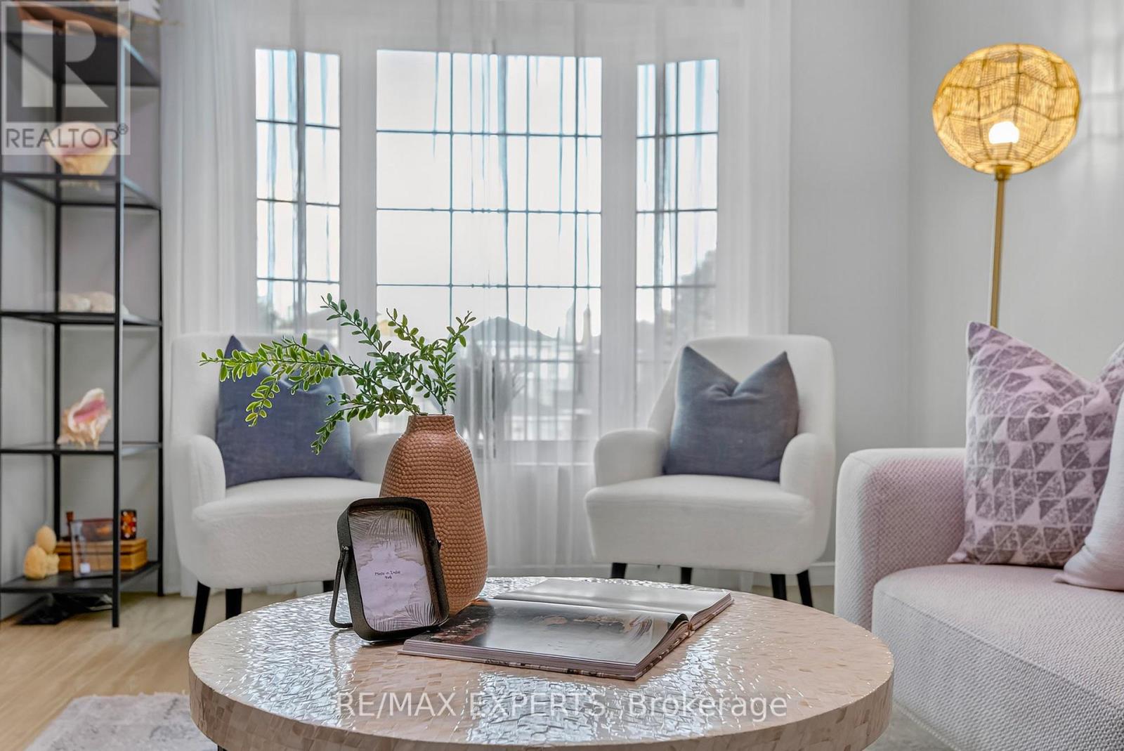 1382 Hazel Mccleary Drive, Oakville, Ontario  L6J 7B1 - Photo 17 - W12494430