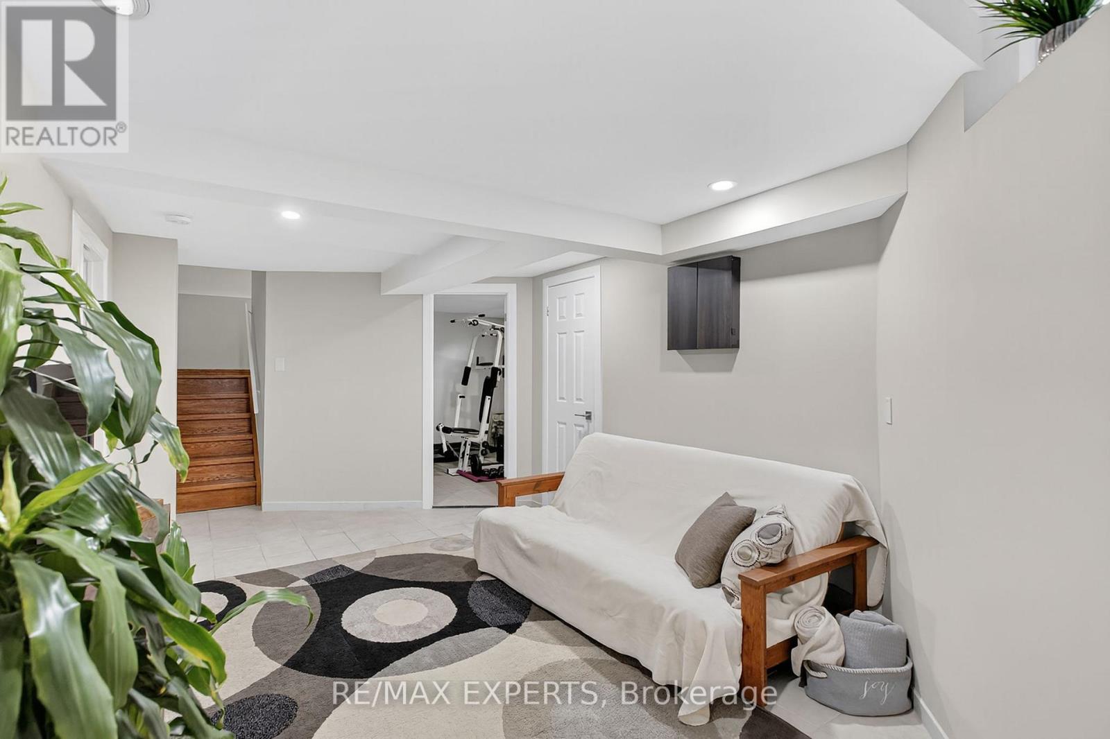 1382 Hazel Mccleary Drive, Oakville, Ontario  L6J 7B1 - Photo 27 - W12494430