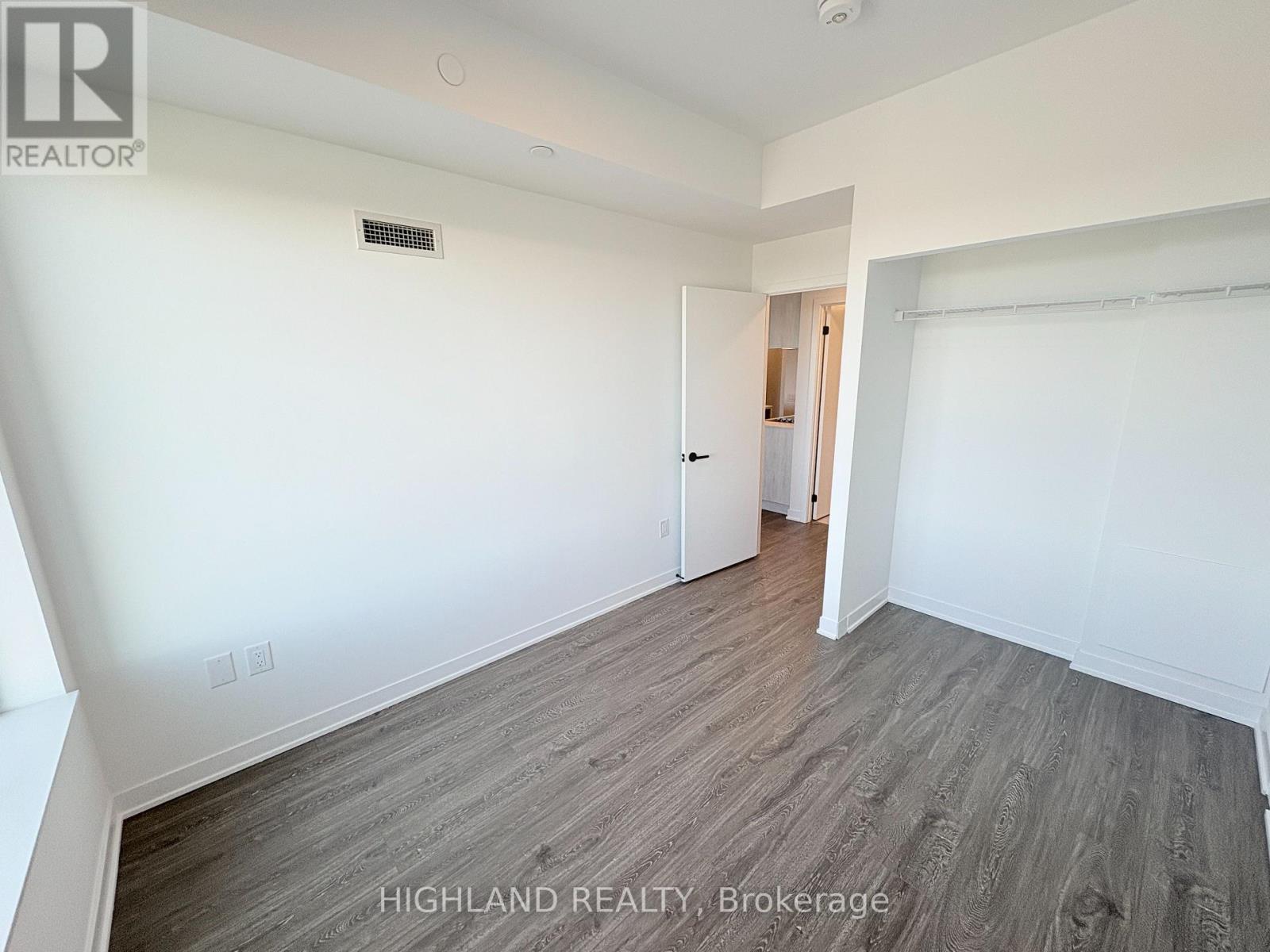 2612 - 2495 Eglinton Avenue W, Mississauga, Ontario  L5M 2T2 - Photo 11 - W12494446