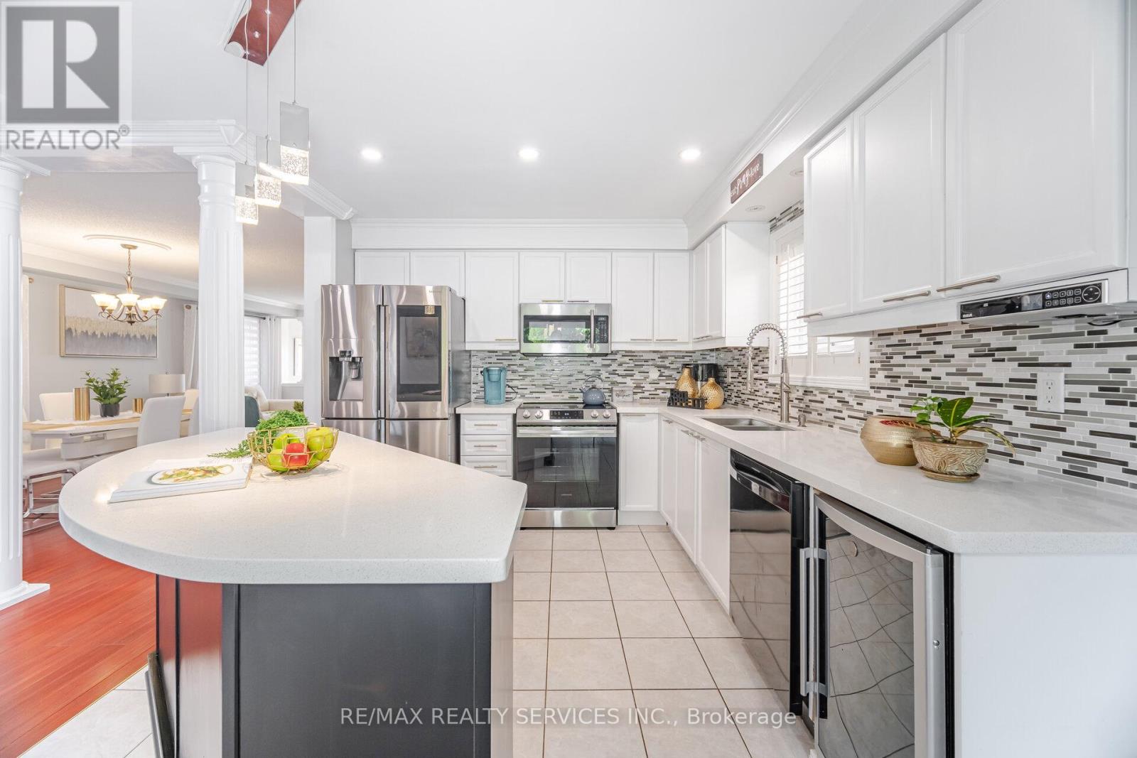 67 El Camino Way, Brampton, Ontario  L7A 3B1 - Photo 13 - W12494450