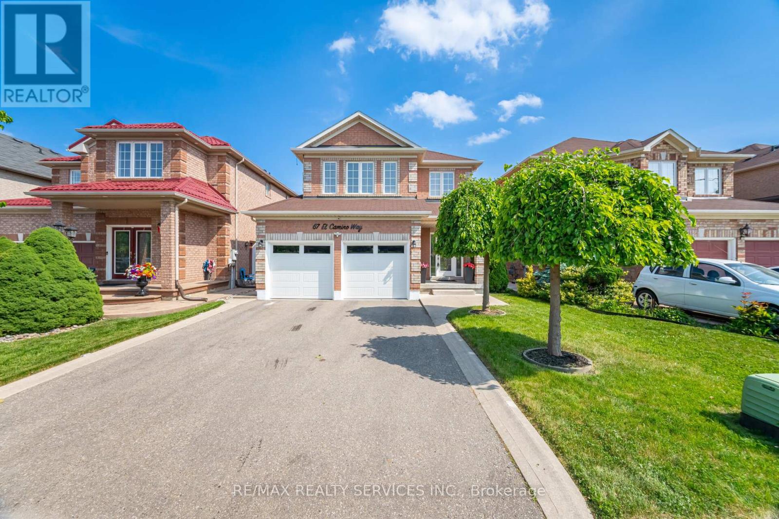 67 El Camino Way, Brampton, Ontario  L7A 3B1 - Photo 2 - W12494450