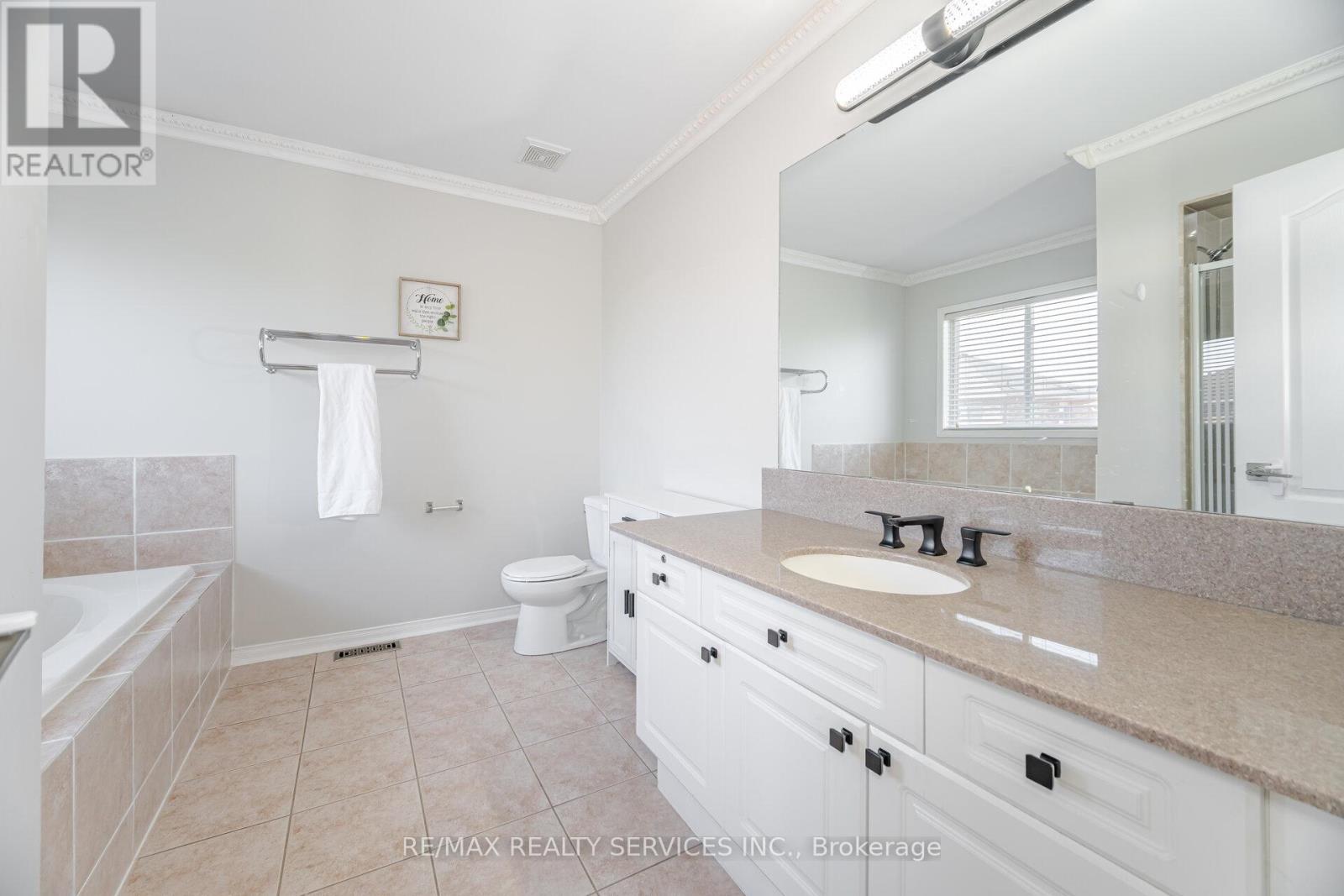 67 El Camino Way, Brampton, Ontario  L7A 3B1 - Photo 28 - W12494450