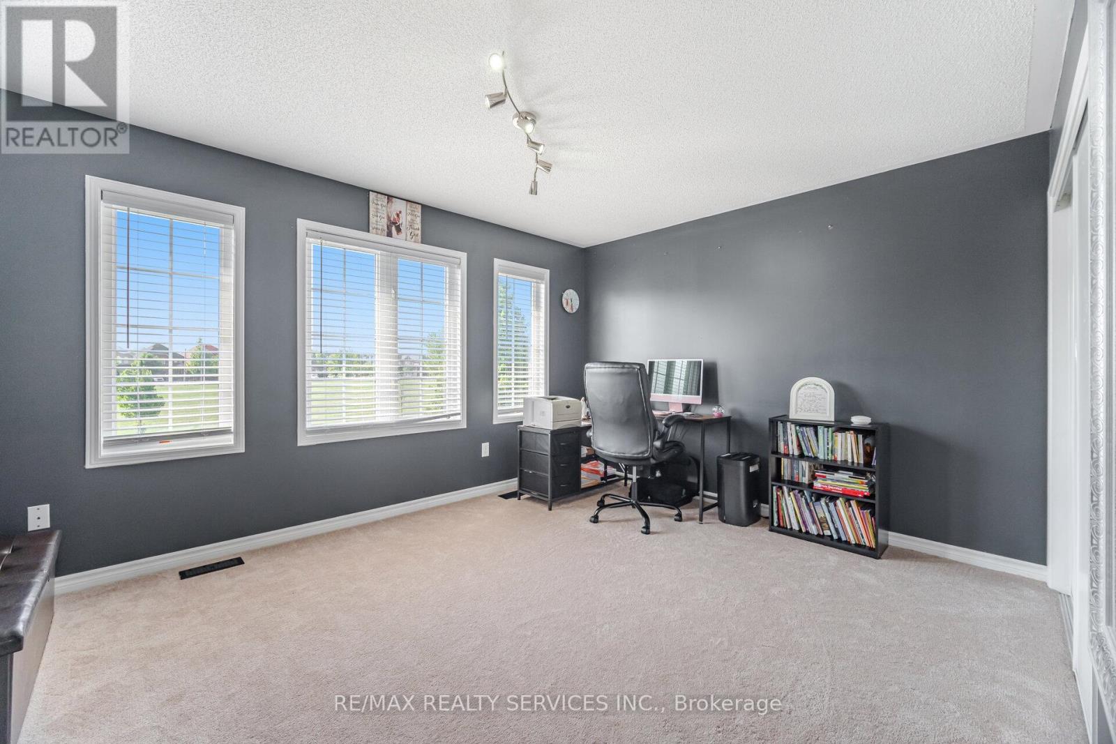 67 El Camino Way, Brampton, Ontario  L7A 3B1 - Photo 32 - W12494450