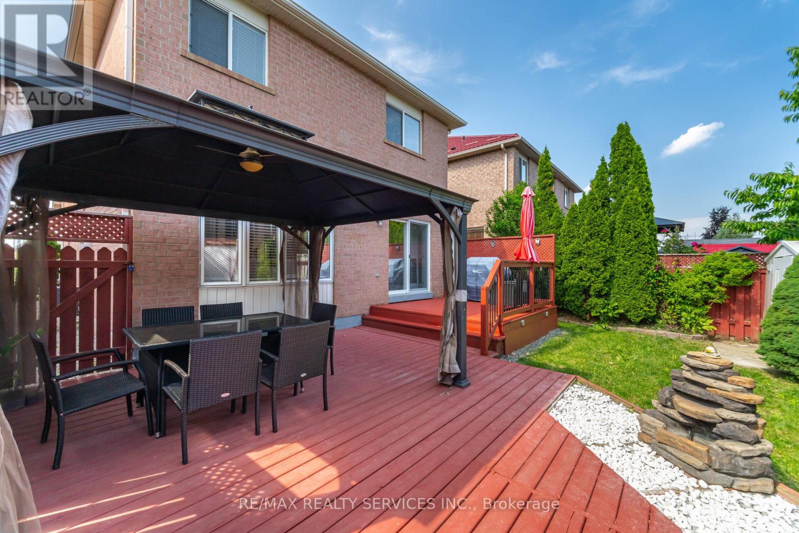 67 El Camino Way, Brampton, Ontario  L7A 3B1 - Photo 46 - W12494450