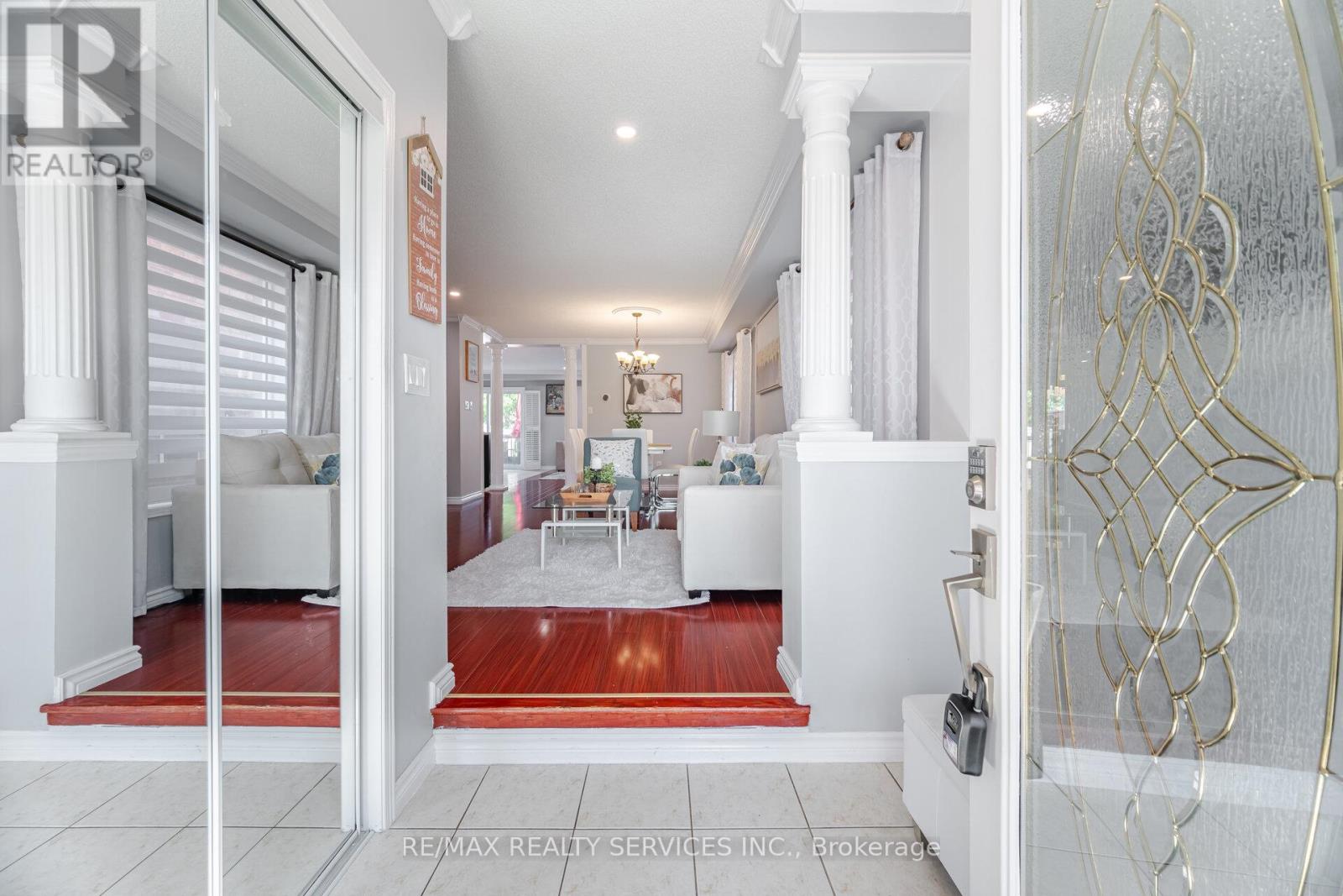 67 El Camino Way, Brampton, Ontario  L7A 3B1 - Photo 5 - W12494450