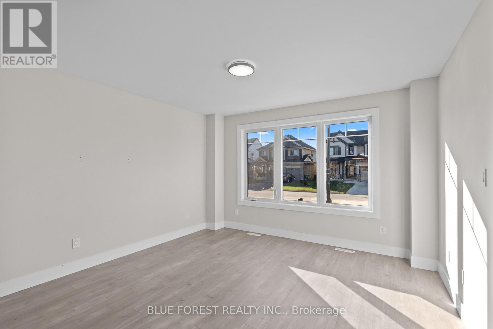 85 Acorn Trail, St. Thomas, Ontario  N5R 0L8 - Photo 8 - X12494490