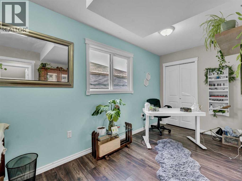 16 Storrs Crescent Se, Medicine Hat, Alberta  T1B 1J4 - Photo 24 - A2256864