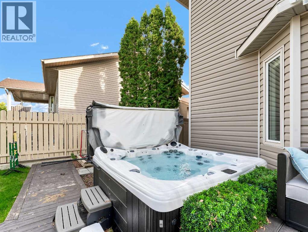 16 Storrs Crescent Se, Medicine Hat, Alberta  T1B 1J4 - Photo 40 - A2256864