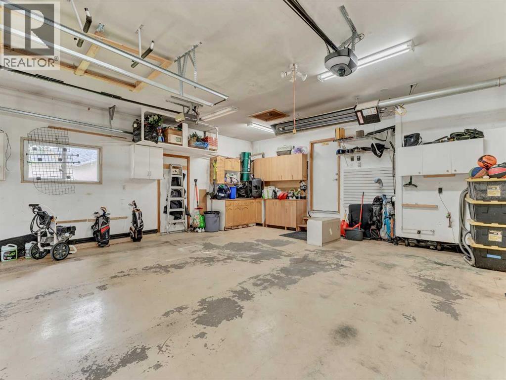 16 Storrs Crescent Se, Medicine Hat, Alberta  T1B 1J4 - Photo 35 - A2256864