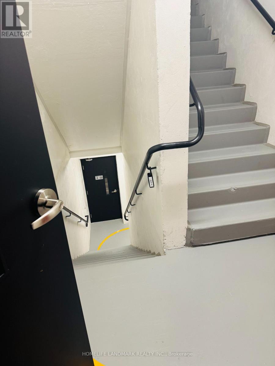 4710 - 1 Yorkville Avenue, Toronto, Ontario  M4W 1L1 - Photo 18 - C12494496