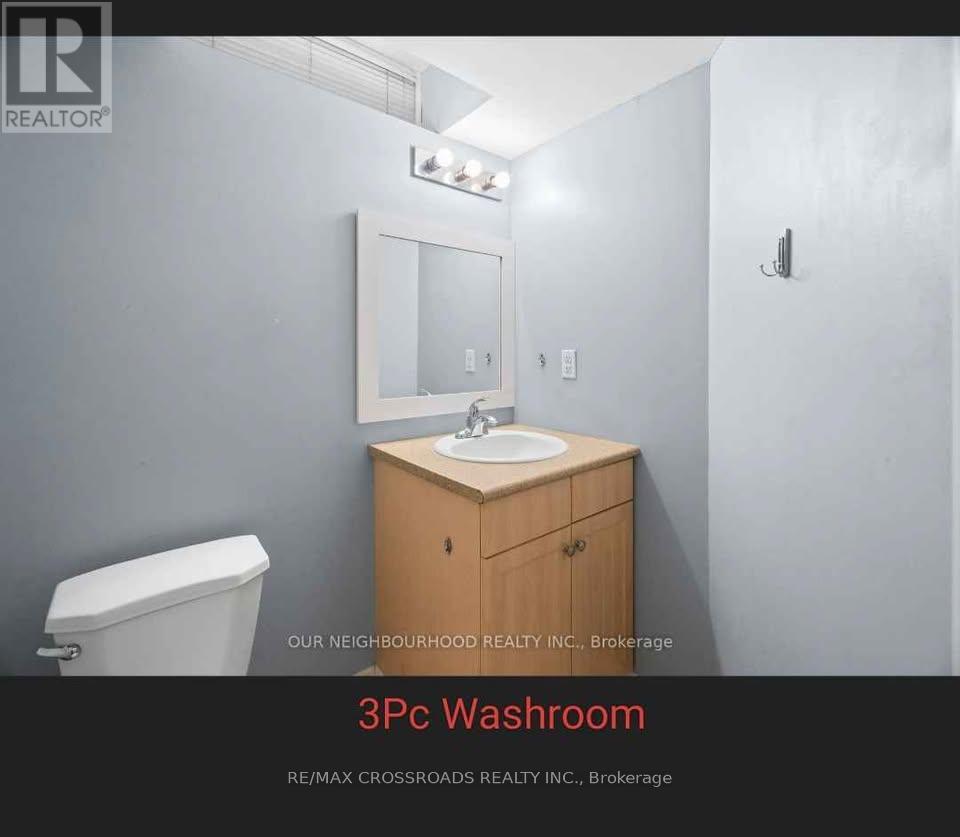 1105 Centre Street S, Whitby, Ontario  L1N 4X7 - Photo 2 - E12494498