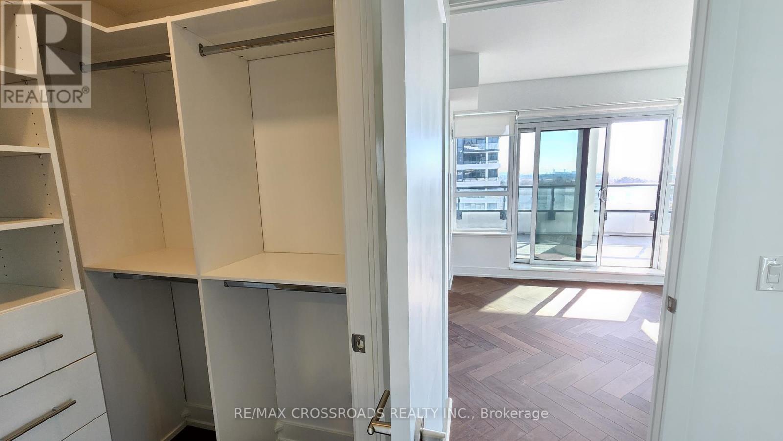 908 - 9 Clegg Road, Markham, Ontario  L6G 0H3 - Photo 10 - N12494492