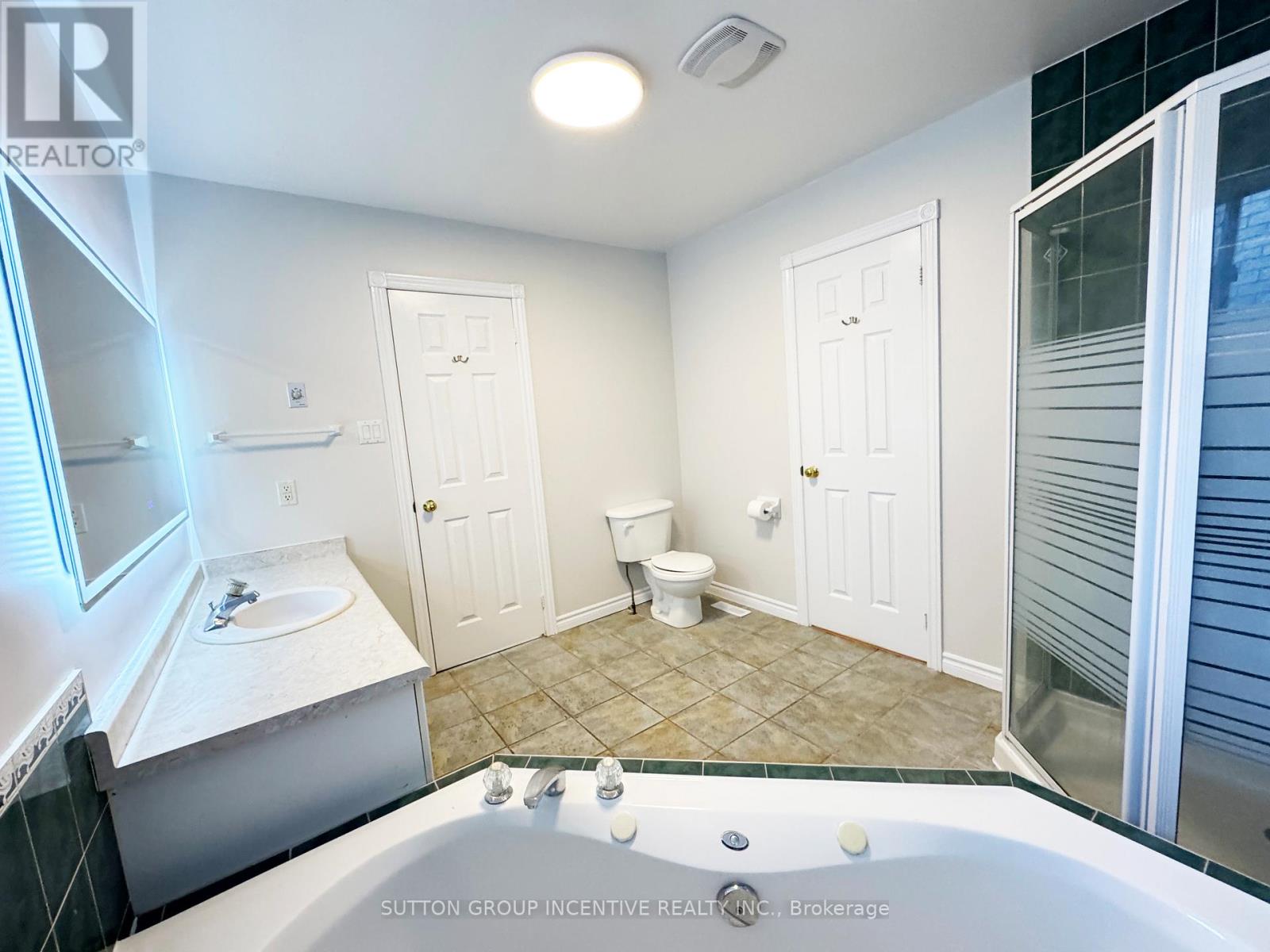 18 Forest Dale Drive, Barrie (Little Lake), Ontario  L4M 6M7 - Photo 18 - S12494464