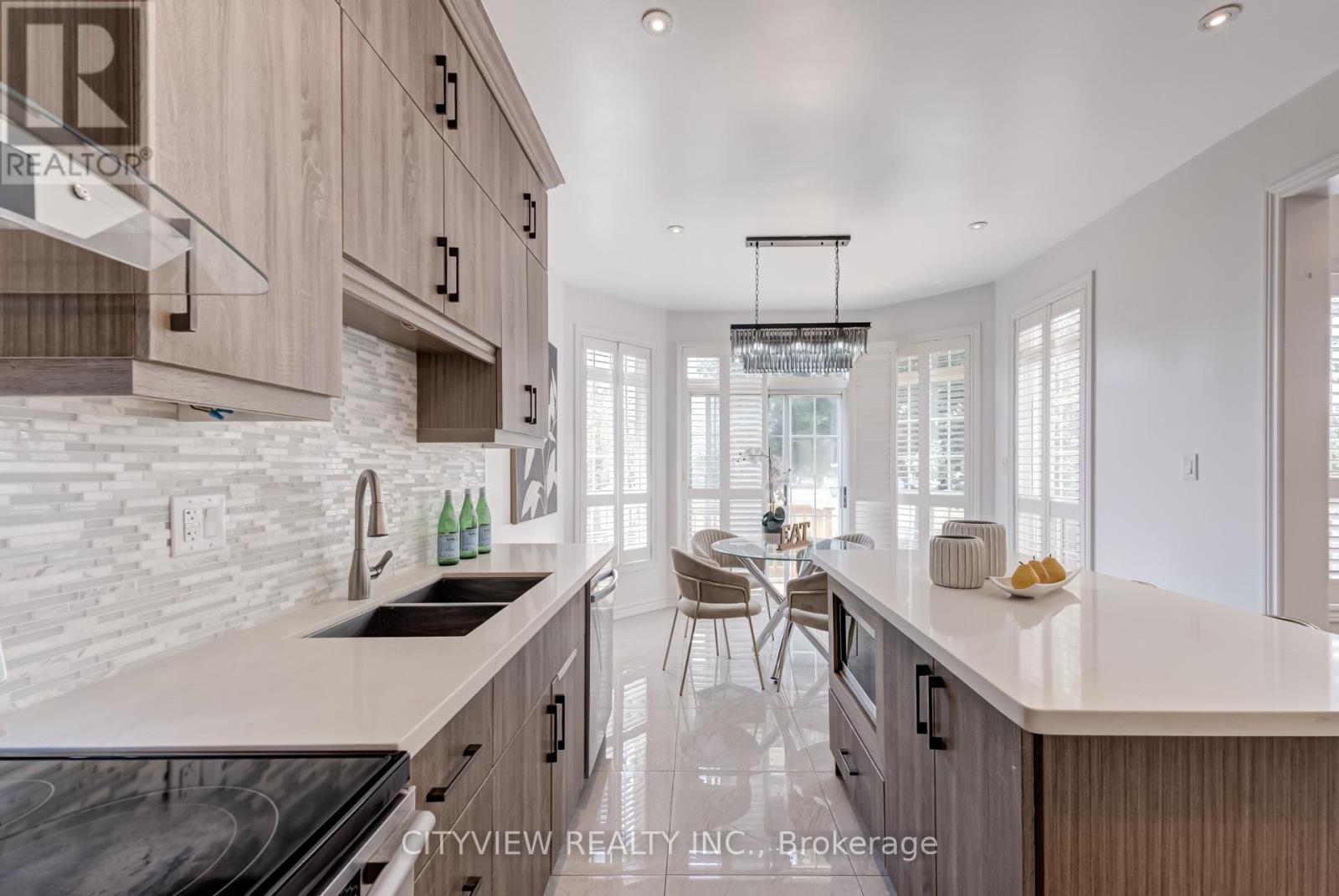 5842 Terrapark Trail, Mississauga, Ontario  L5M 6S1 - Photo 14 - W12494468