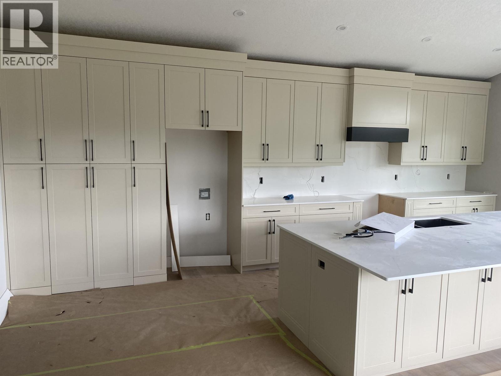 7428 Foxridge Avenue, Prince George, British Columbia  V2N 0H2 - Photo 8 - R3063235