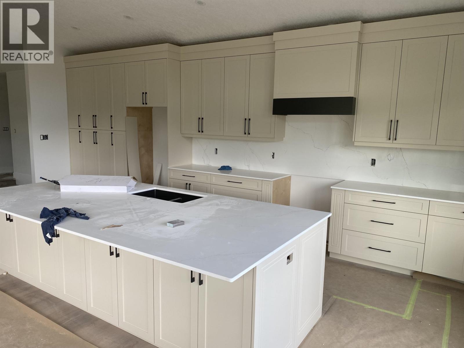 7428 Foxridge Avenue, Prince George, British Columbia  V2N 0H2 - Photo 10 - R3063235